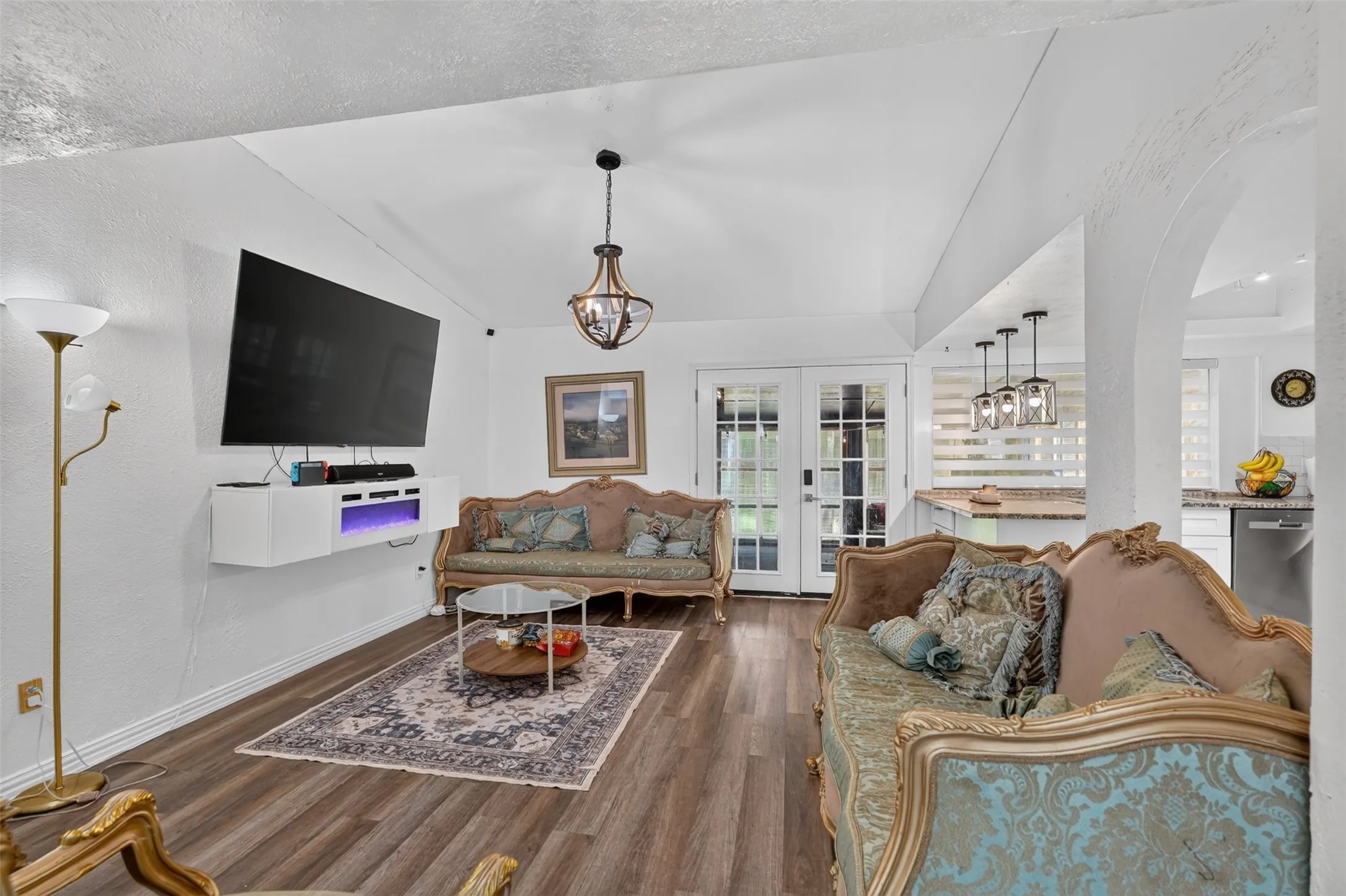 Single Family Residence For Rent in Collin County , 3486 Chelsea Lane, Plano, Texas 75074, 4 Bedroom, 2 Bathroom, 2 Garage spaces, 1,473 Sqft, built in 1975, mls#21325085, Real Estate Agent in Plano, Homes For Rent in Collin county, Homes For Rent in Plano, Realtor in Plano Texas, Real Estate Brokerage Independent Realty Texas, Luminita Cordes Realtor