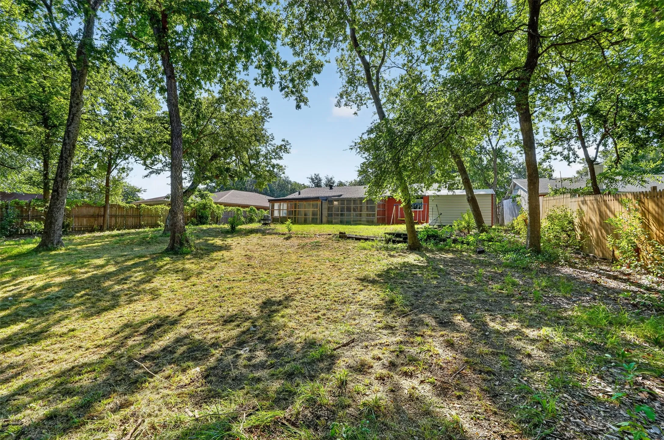 Single Family Residence For Rent in Collin County , 3486 Chelsea Lane, Plano, Texas 75074, 4 Bedroom, 2 Bathroom, 2 Garage spaces, 1,473 Sqft, built in 1975, mls#21325085, Real Estate Agent in Plano, Homes For Rent in Collin county, Homes For Rent in Plano, Realtor in Plano Texas, Real Estate Brokerage Independent Realty Texas, Luminita Cordes Realtor