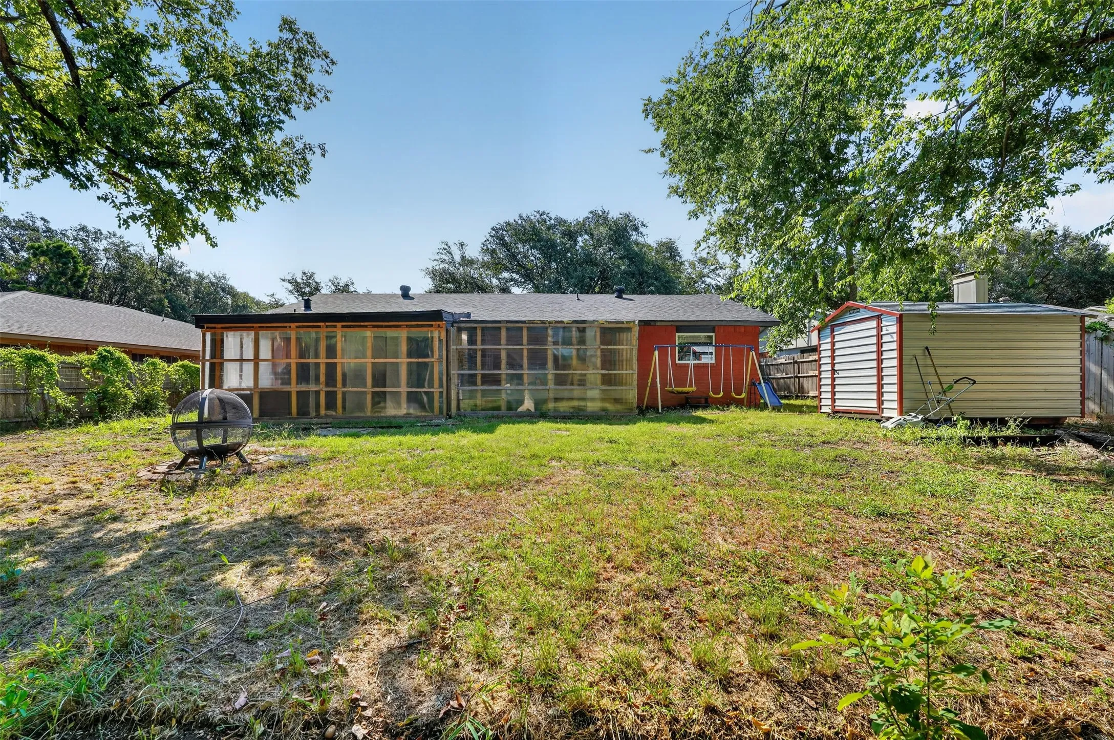 Single Family Residence For Rent in Collin County , 3486 Chelsea Lane, Plano, Texas 75074, 4 Bedroom, 2 Bathroom, 2 Garage spaces, 1,473 Sqft, built in 1975, mls#21325085, Real Estate Agent in Plano, Homes For Rent in Collin county, Homes For Rent in Plano, Realtor in Plano Texas, Real Estate Brokerage Independent Realty Texas, Luminita Cordes Realtor