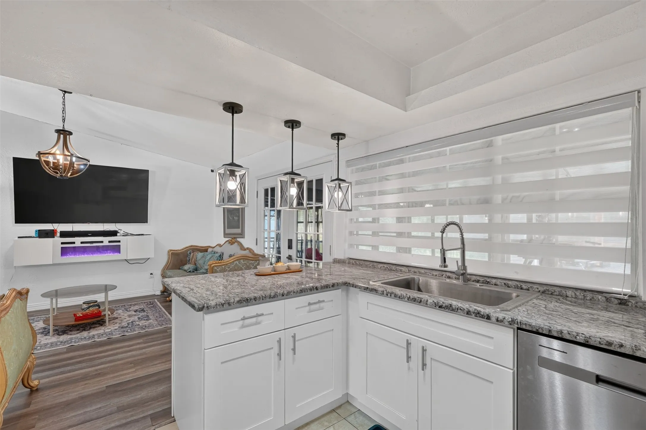 Single Family Residence For Rent in Collin County , 3486 Chelsea Lane, Plano, Texas 75074, 4 Bedroom, 2 Bathroom, 2 Garage spaces, 1,473 Sqft, built in 1975, mls#21325085, Real Estate Agent in Plano, Homes For Rent in Collin county, Homes For Rent in Plano, Realtor in Plano Texas, Real Estate Brokerage Independent Realty Texas, Luminita Cordes Realtor