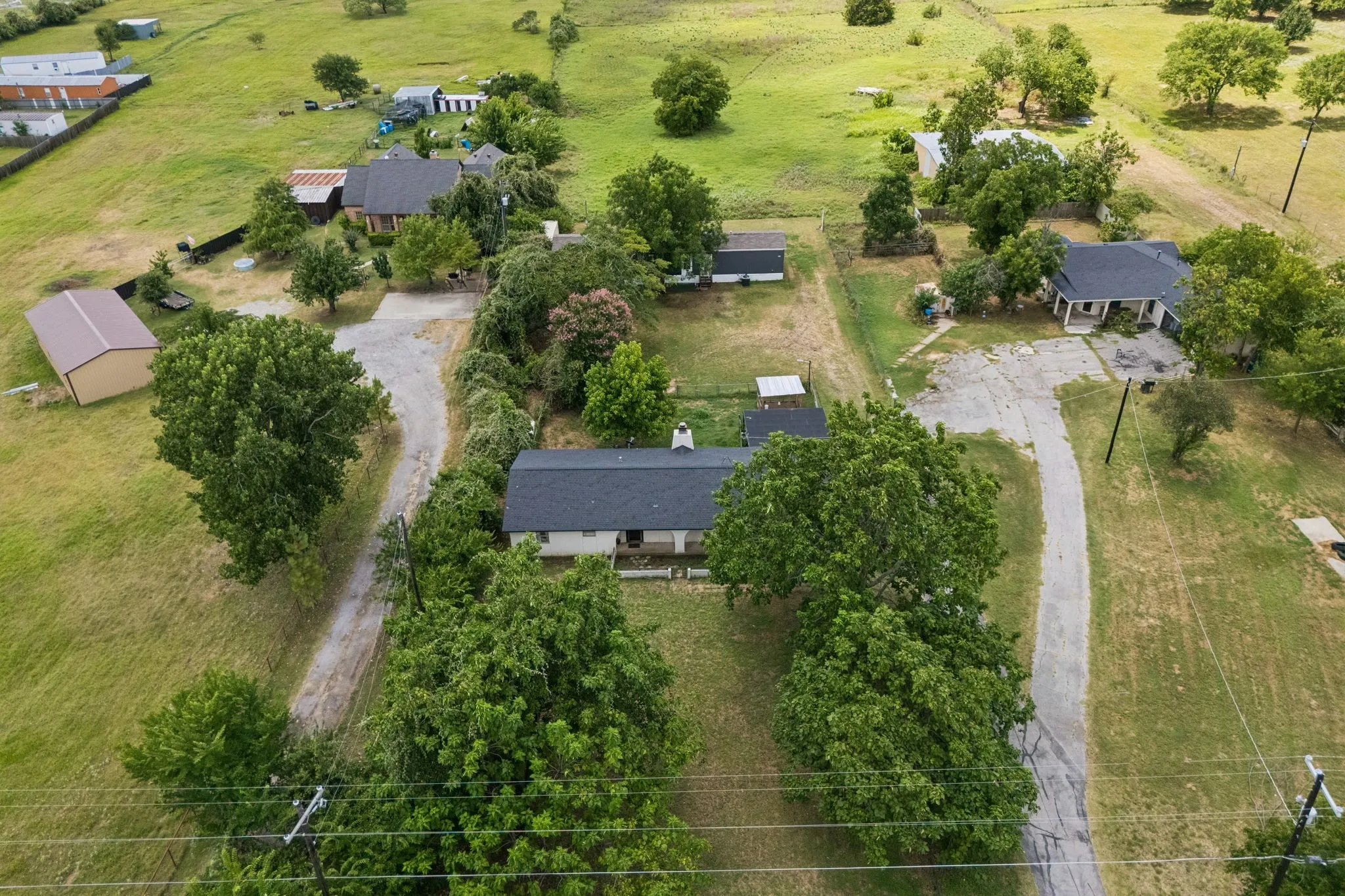 Mobile Home For Sale in Tarrant County , 7971 Peden Road, Azle, Texas 76020, 3 Bedroom, 2 Bathroom, Garage spaces, 1,917 Sqft, built in 1978, Price $400,000, mls#21323891, Real Estate Agent in Azle, Homes For Sale in Tarrant county, Homes For Sale in Azle, Realtor in Azle Texas, Real Estate Brokerage Independent Realty Texas, Luminita Cordes Realtor