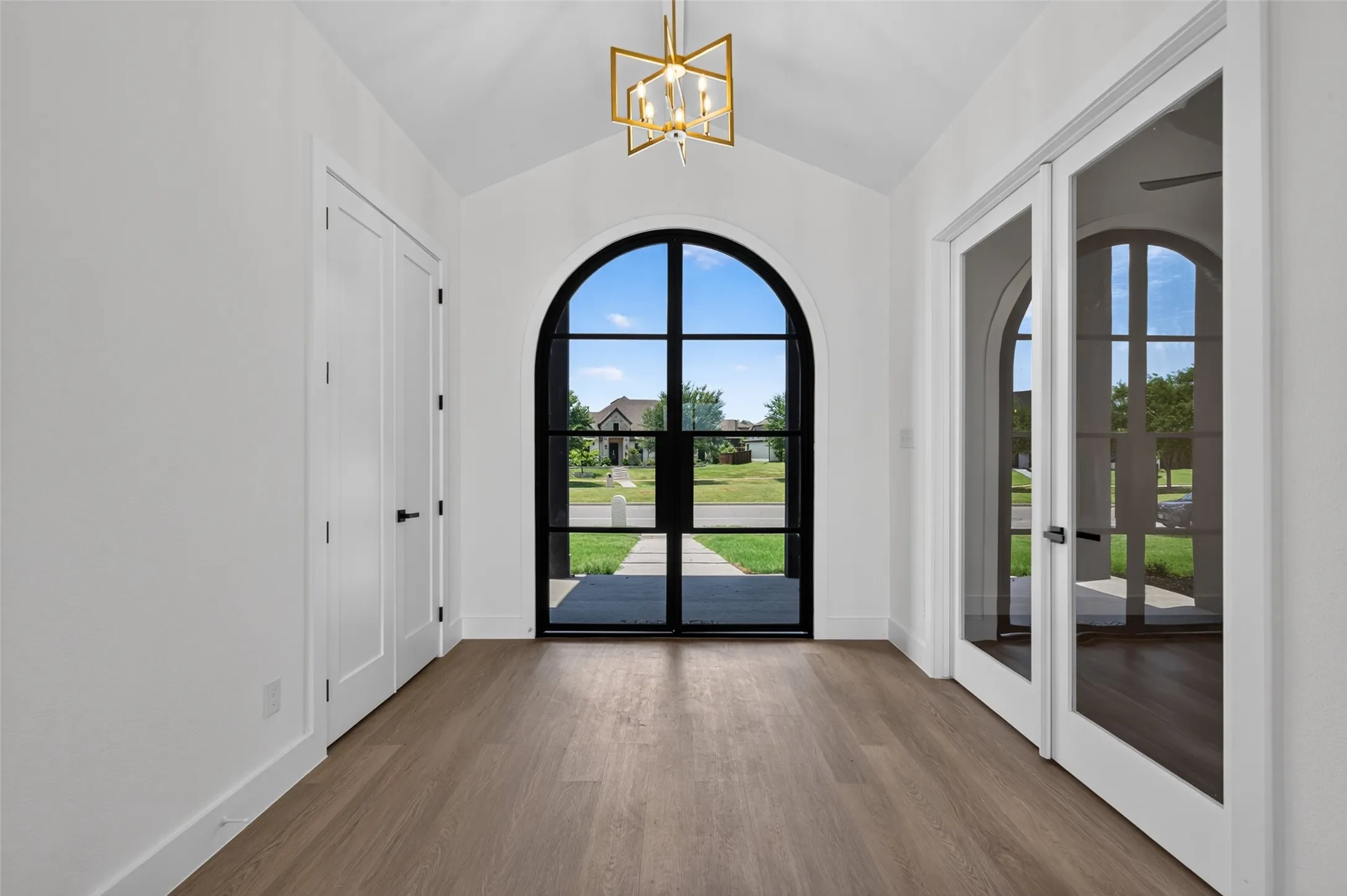 Single Family Residence For Sale in Kaufman County , 1010 Devonshire Drive N, Forney, Texas 75126, 5 Bedroom, 4 Bathroom, 2 Garage spaces, 3,349 Sqft, built in 2026, mls#21322915, Real Estate Agent in Forney, Homes For Sale in Kaufman county, Homes For Sale in Forney, Realtor in Forney Texas, Real Estate Brokerage Independent Realty Texas, Luminita Cordes Realtor