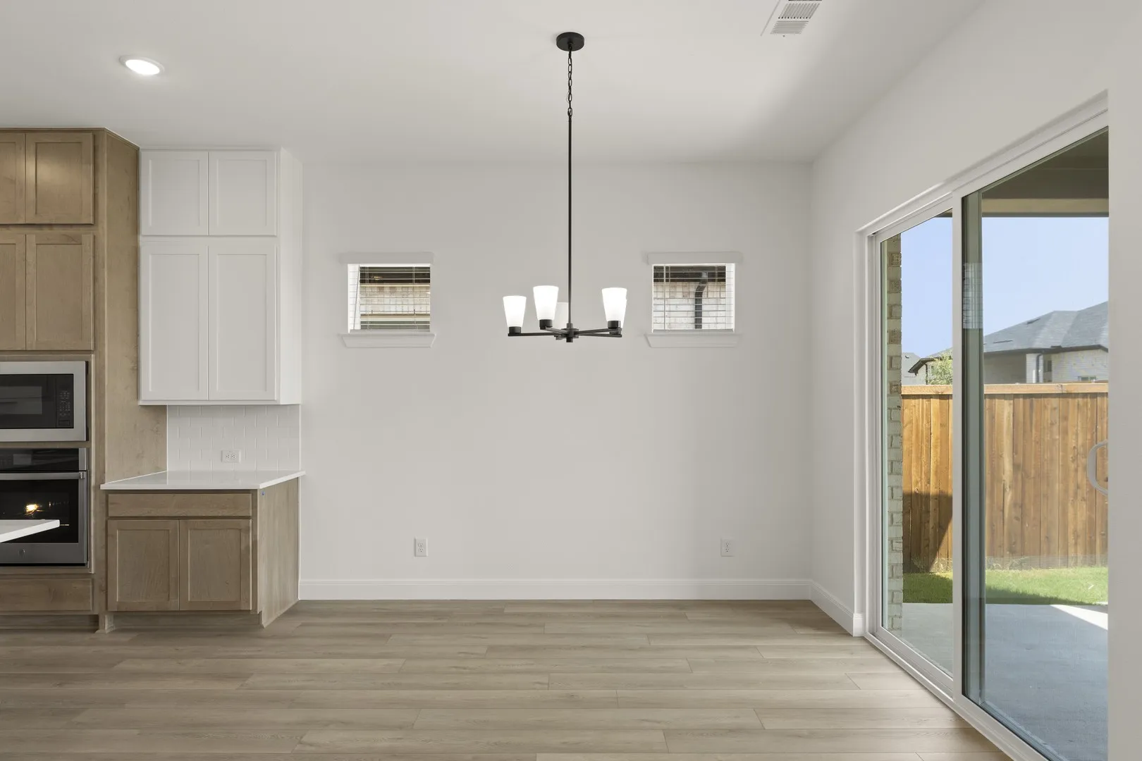 14. 5416 Sundareson - Dining