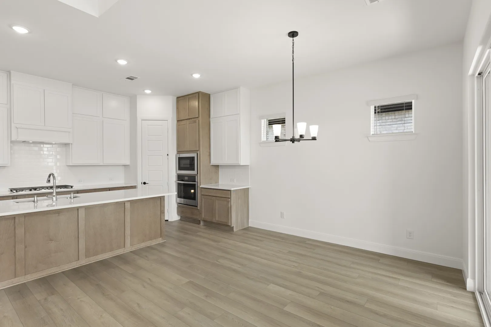 16. 5416 Sundareson - Dining (3)