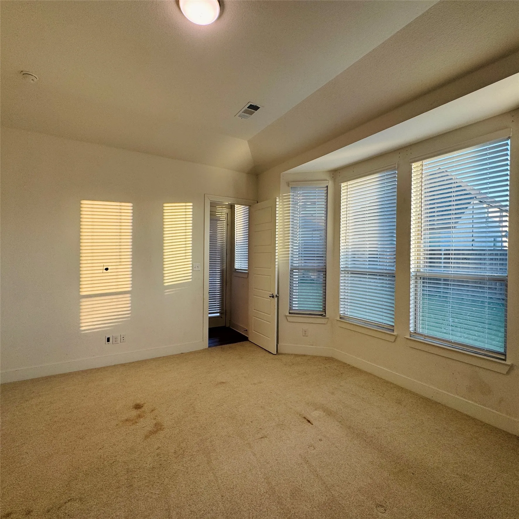 Single Family Residence For Sale in Denton County , 1804 Pelham, Aubrey, Texas 76227, 4 Bedrooms, 4 Bathrooms, 2 Garage spaces, 2,894 Sqft, built in 2023, Price $452,000, mls#21305903, Real Estate Agent in Aubrey, Homes For Sale in Denton county, Homes For Sale in Aubrey, Realtor in Aubrey Texas, Real Estate Brokerage Independent Realty Texas, Luminita Cordes Realtor