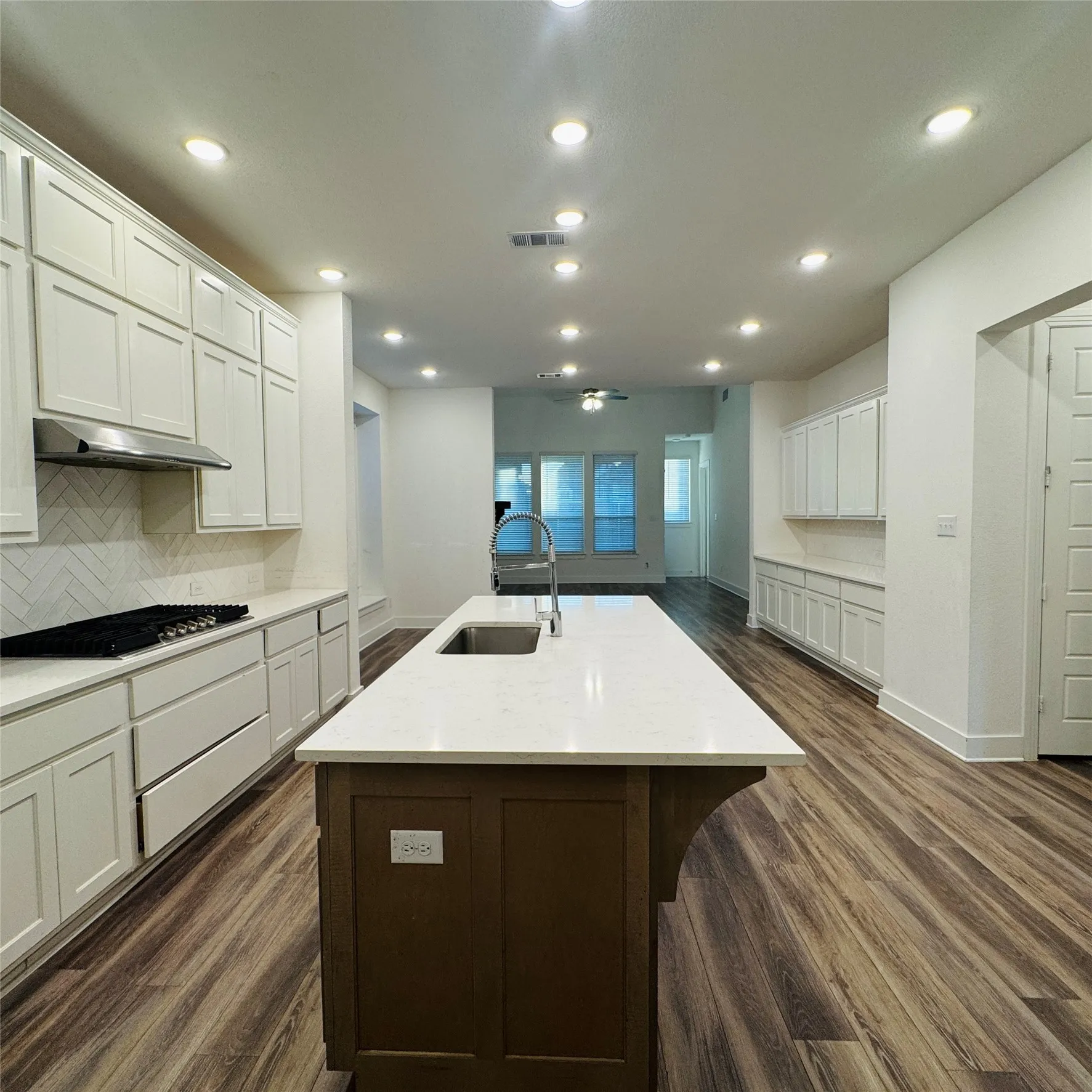 Single Family Residence For Sale in Denton County , 1804 Pelham, Aubrey, Texas 76227, 4 Bedrooms, 4 Bathrooms, 2 Garage spaces, 2,894 Sqft, built in 2023, Price $452,000, mls#21305903, Real Estate Agent in Aubrey, Homes For Sale in Denton county, Homes For Sale in Aubrey, Realtor in Aubrey Texas, Real Estate Brokerage Independent Realty Texas, Luminita Cordes Realtor