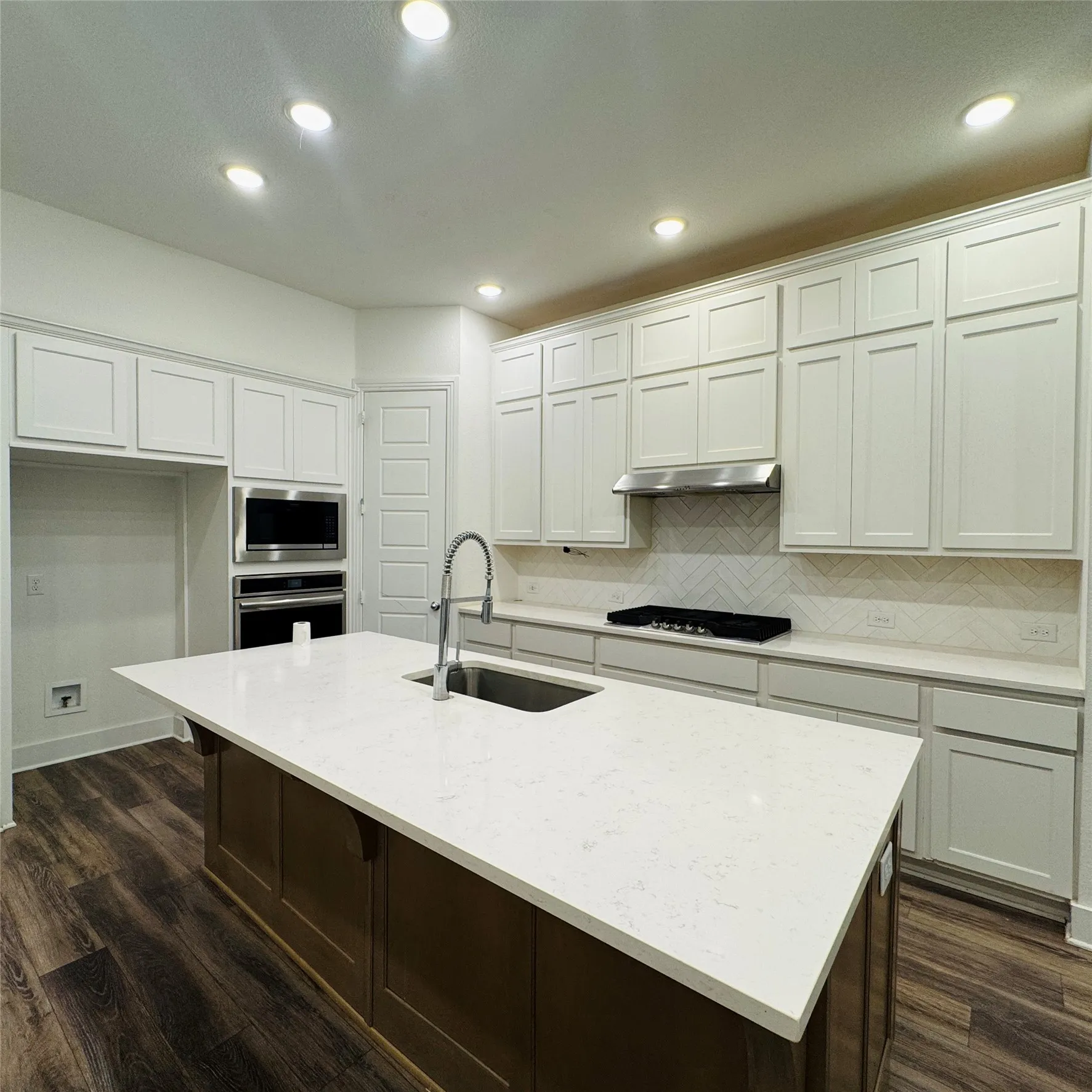 Single Family Residence For Sale in Denton County , 1804 Pelham, Aubrey, Texas 76227, 4 Bedrooms, 4 Bathrooms, 2 Garage spaces, 2,894 Sqft, built in 2023, Price $452,000, mls#21305903, Real Estate Agent in Aubrey, Homes For Sale in Denton county, Homes For Sale in Aubrey, Realtor in Aubrey Texas, Real Estate Brokerage Independent Realty Texas, Luminita Cordes Realtor