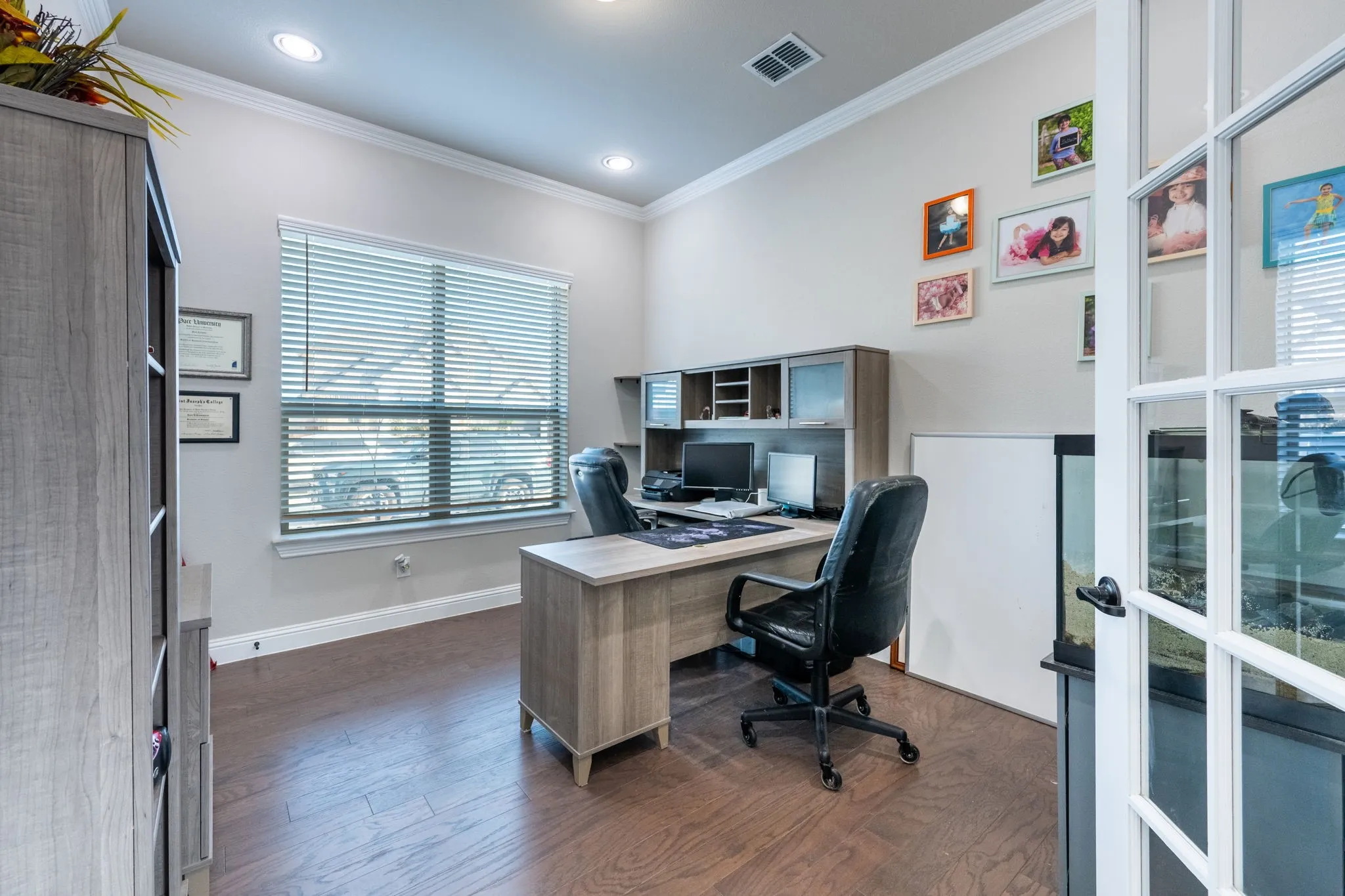 Single Family Residence For Sale in Rockwall County , 634 Emerson Drive, Rockwall, Texas 75087, 4 Bedroom, 4 Bathroom, 3 Garage spaces, 3,533 Sqft, built in 2020, mls#21324858, Real Estate Agent in Rockwall, Homes For Sale in Rockwall county, Homes For Sale in Rockwall, Realtor in Rockwall Texas, Real Estate Brokerage Independent Realty Texas, Luminita Cordes Realtor