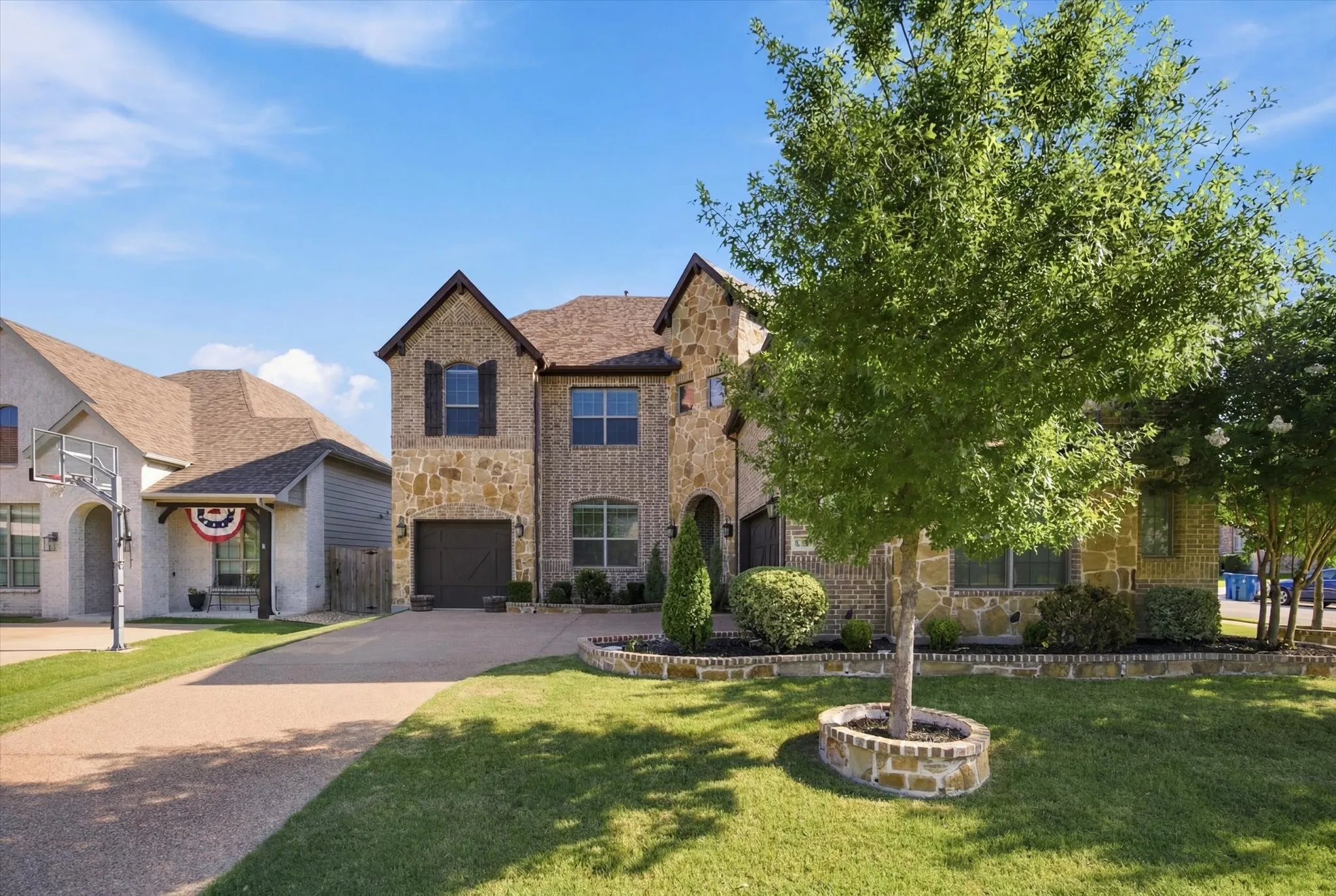 Single Family Residence For Sale in Rockwall County , 634 Emerson Drive, Rockwall, Texas 75087, 4 Bedroom, 4 Bathroom, 3 Garage spaces, 3,533 Sqft, built in 2020, mls#21324858, Real Estate Agent in Rockwall, Homes For Sale in Rockwall county, Homes For Sale in Rockwall, Realtor in Rockwall Texas, Real Estate Brokerage Independent Realty Texas, Luminita Cordes Realtor