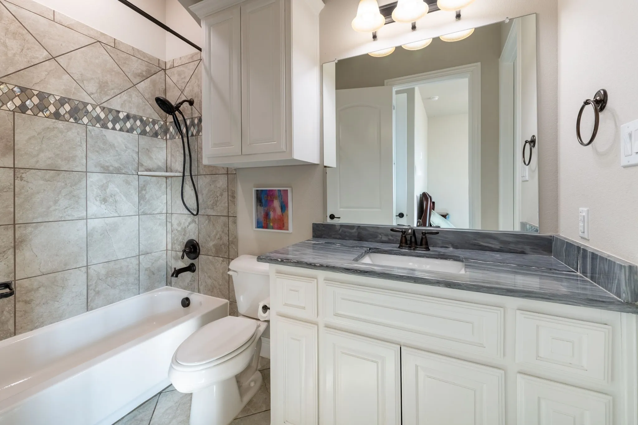 Single Family Residence For Sale in Rockwall County , 634 Emerson Drive, Rockwall, Texas 75087, 4 Bedroom, 4 Bathroom, 3 Garage spaces, 3,533 Sqft, built in 2020, mls#21324858, Real Estate Agent in Rockwall, Homes For Sale in Rockwall county, Homes For Sale in Rockwall, Realtor in Rockwall Texas, Real Estate Brokerage Independent Realty Texas, Luminita Cordes Realtor