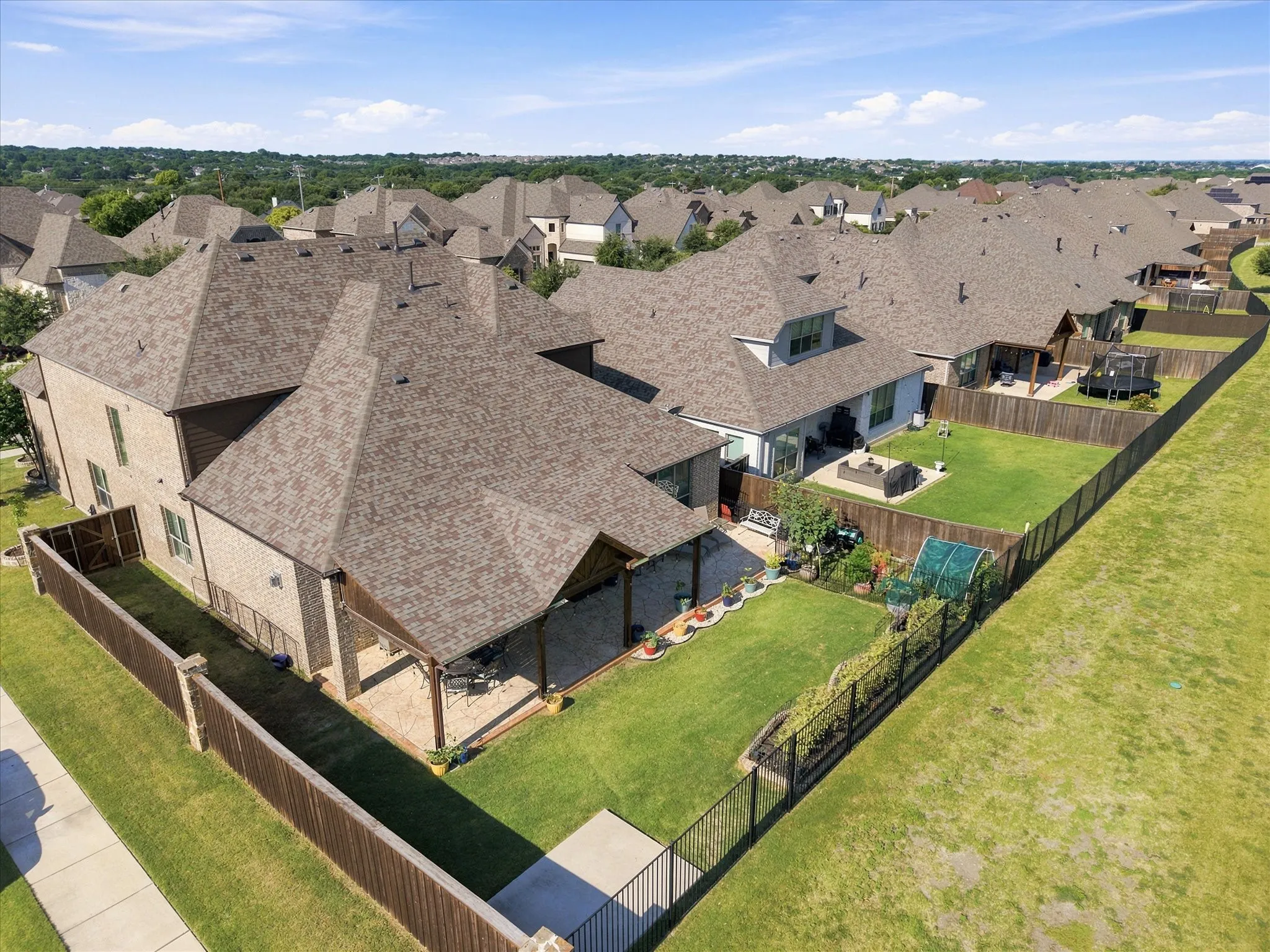 Single Family Residence For Sale in Rockwall County , 634 Emerson Drive, Rockwall, Texas 75087, 4 Bedroom, 4 Bathroom, 3 Garage spaces, 3,533 Sqft, built in 2020, mls#21324858, Real Estate Agent in Rockwall, Homes For Sale in Rockwall county, Homes For Sale in Rockwall, Realtor in Rockwall Texas, Real Estate Brokerage Independent Realty Texas, Luminita Cordes Realtor