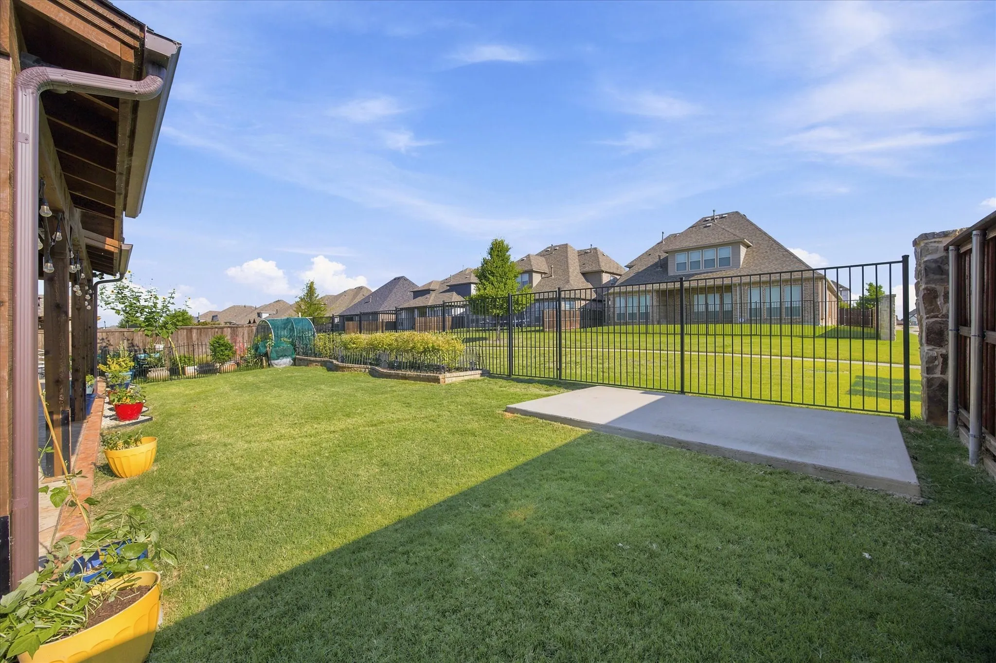 Single Family Residence For Sale in Rockwall County , 634 Emerson Drive, Rockwall, Texas 75087, 4 Bedroom, 4 Bathroom, 3 Garage spaces, 3,533 Sqft, built in 2020, mls#21324858, Real Estate Agent in Rockwall, Homes For Sale in Rockwall county, Homes For Sale in Rockwall, Realtor in Rockwall Texas, Real Estate Brokerage Independent Realty Texas, Luminita Cordes Realtor