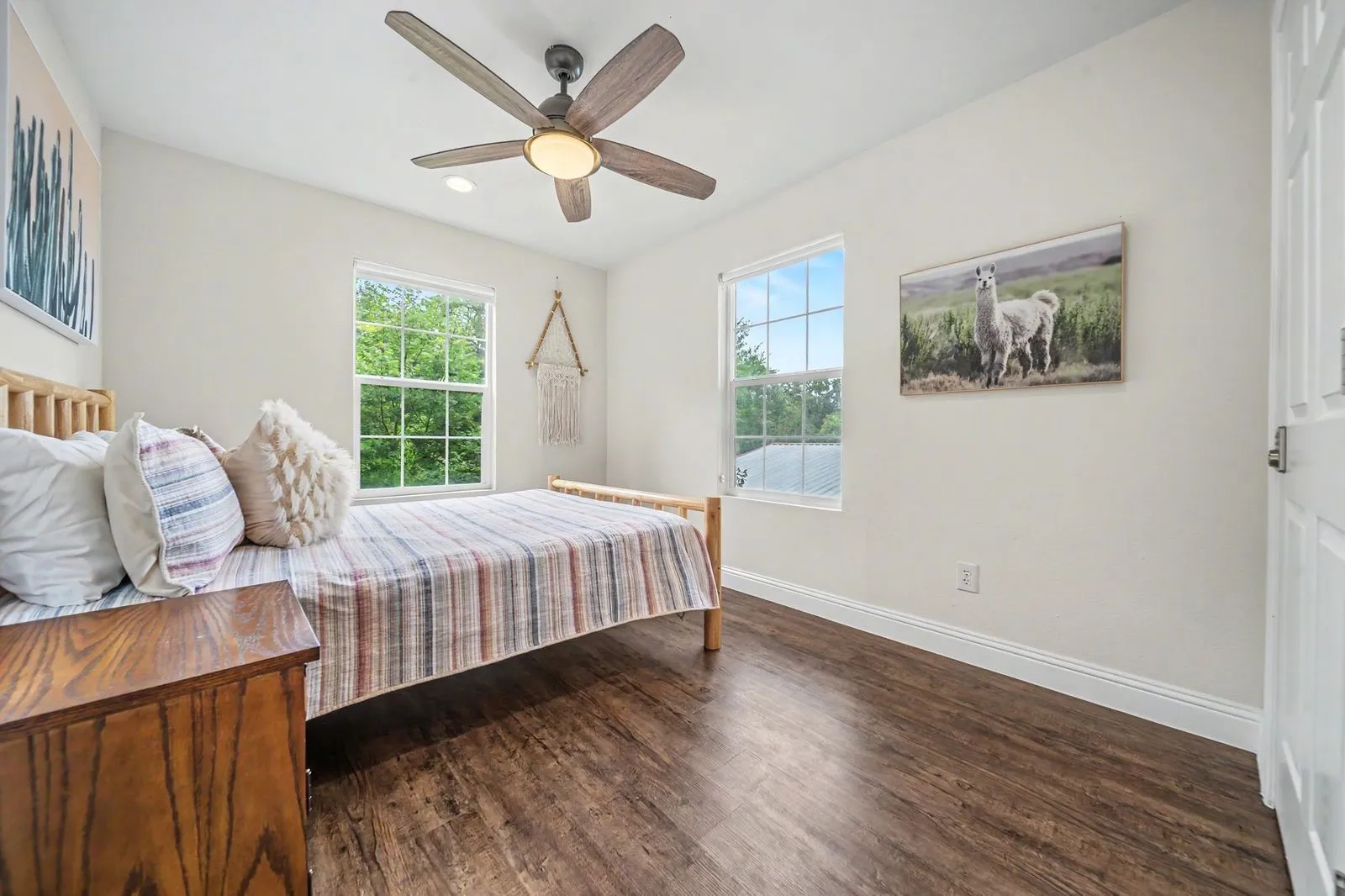 Single Family Residence For Sale in Henderson County , 7102 Tejas Bend, Mabank, Texas 75156, 3 Bedroom, 2 Bathroom, Garage spaces, 1,600 Sqft, built in 2020, mls#21325173, Real Estate Agent in Mabank, Homes For Sale in Henderson county, Homes For Sale in Mabank, Realtor in Mabank Texas, Real Estate Brokerage Independent Realty Texas, Luminita Cordes Realtor