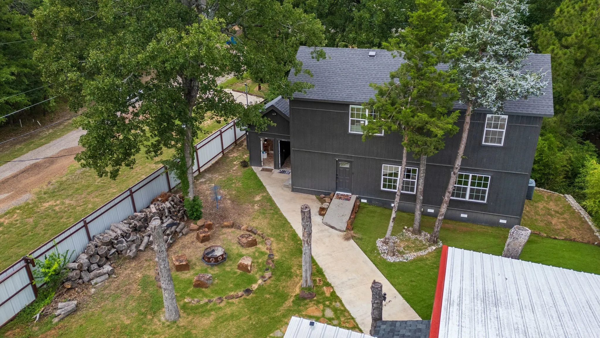 Single Family Residence For Sale in Henderson County , 7102 Tejas Bend, Mabank, Texas 75156, 3 Bedroom, 2 Bathroom, Garage spaces, 1,600 Sqft, built in 2020, mls#21325173, Real Estate Agent in Mabank, Homes For Sale in Henderson county, Homes For Sale in Mabank, Realtor in Mabank Texas, Real Estate Brokerage Independent Realty Texas, Luminita Cordes Realtor