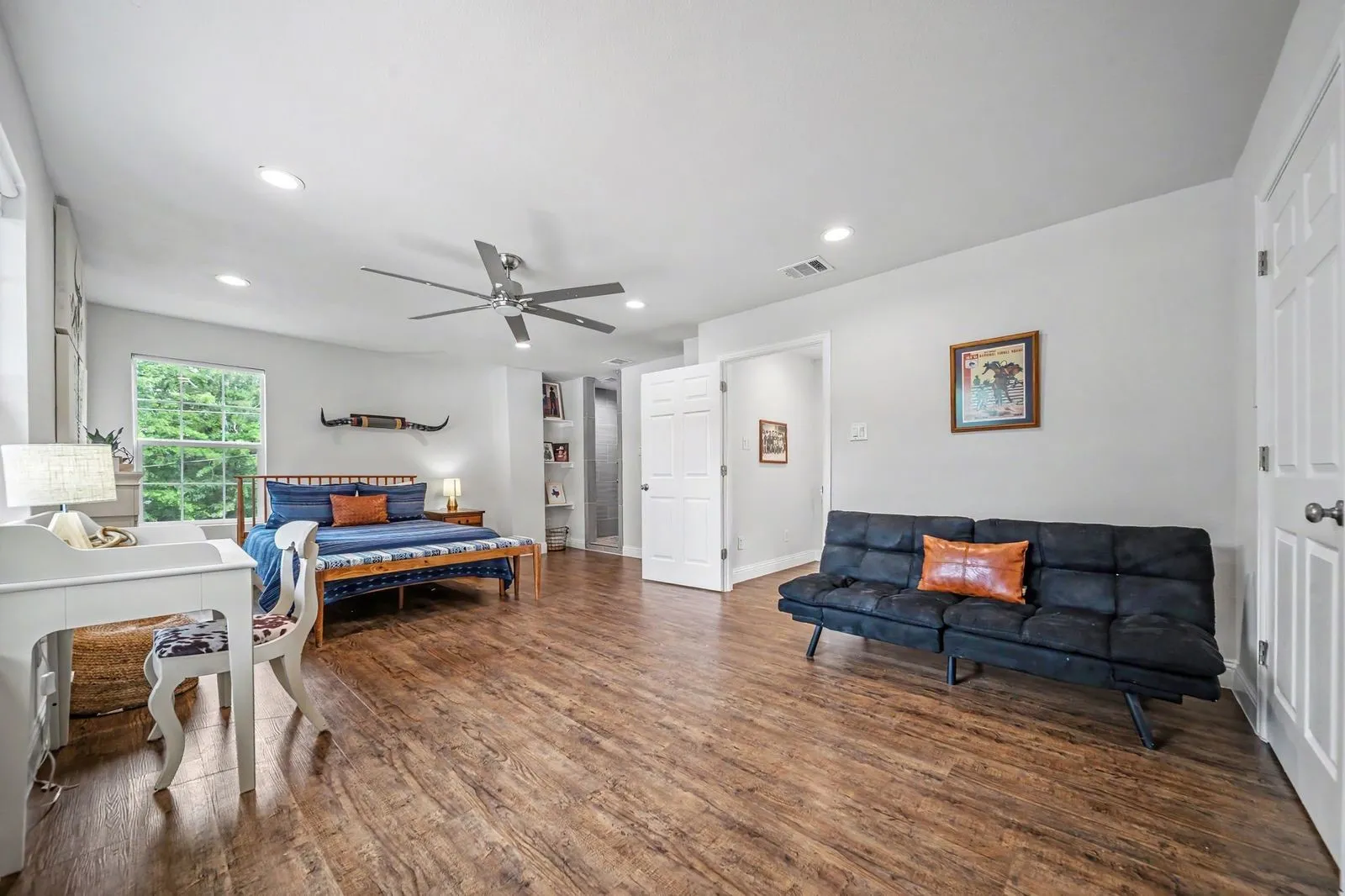 Single Family Residence For Sale in Henderson County , 7102 Tejas Bend, Mabank, Texas 75156, 3 Bedroom, 2 Bathroom, Garage spaces, 1,600 Sqft, built in 2020, mls#21325173, Real Estate Agent in Mabank, Homes For Sale in Henderson county, Homes For Sale in Mabank, Realtor in Mabank Texas, Real Estate Brokerage Independent Realty Texas, Luminita Cordes Realtor