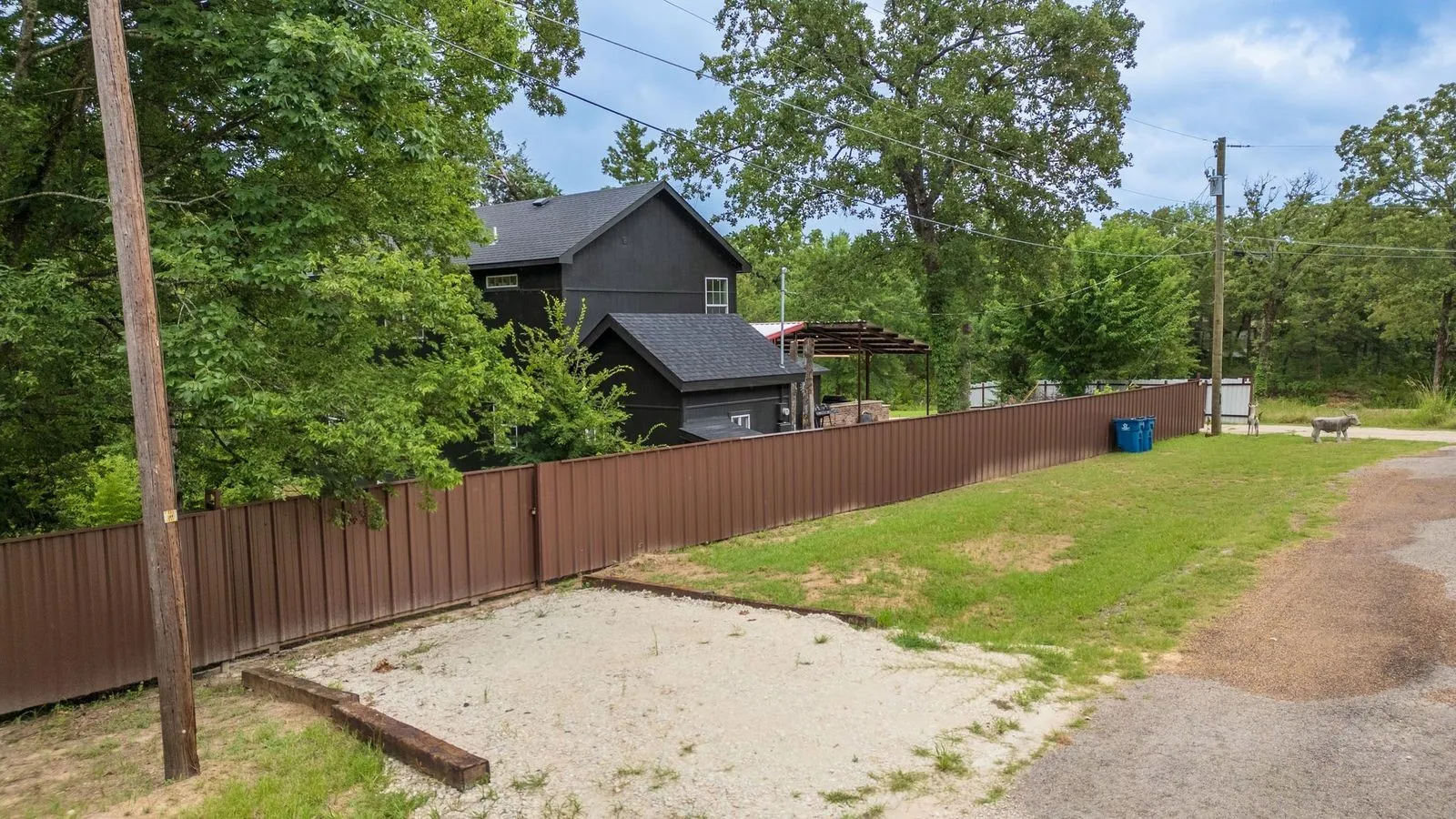 Single Family Residence For Sale in Henderson County , 7102 Tejas Bend, Mabank, Texas 75156, 3 Bedroom, 2 Bathroom, Garage spaces, 1,600 Sqft, built in 2020, mls#21325173, Real Estate Agent in Mabank, Homes For Sale in Henderson county, Homes For Sale in Mabank, Realtor in Mabank Texas, Real Estate Brokerage Independent Realty Texas, Luminita Cordes Realtor