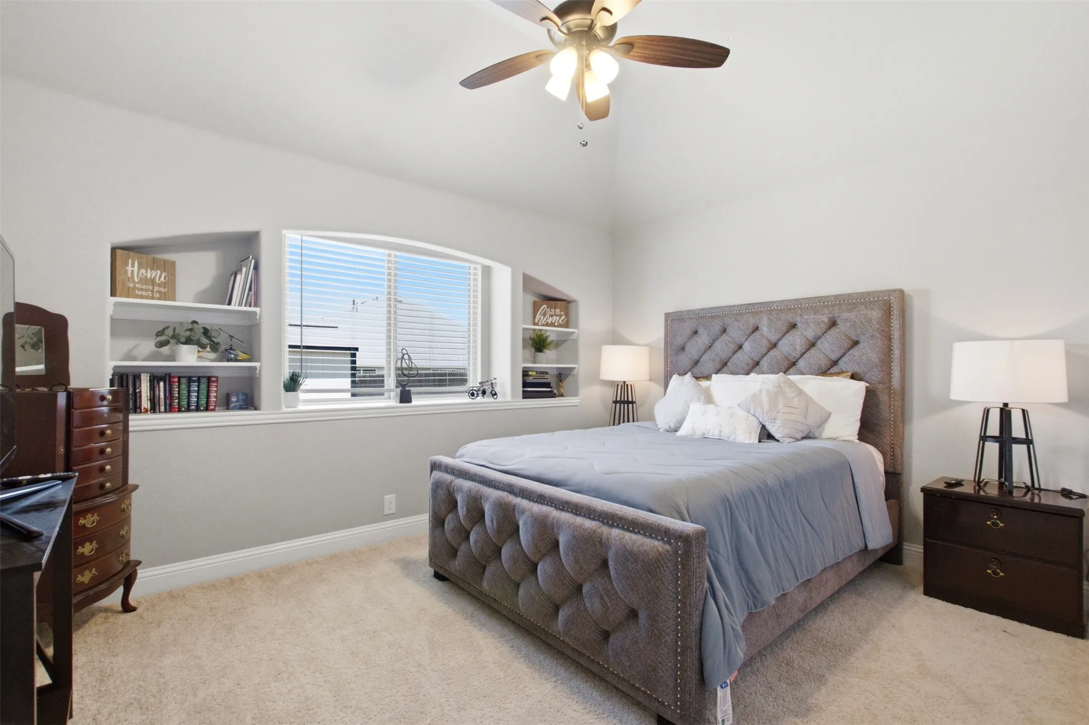 Single Family Residence For Sale in Johnson County , 540 Ramon Street, Burleson, Texas 76028, 4 Bedroom, 2 Bathroom, 2 Garage spaces, 2,430 Sqft, built in 2022, mls#21325186, Real Estate Agent in Burleson, Homes For Sale in Johnson county, Homes For Sale in Burleson, Realtor in Burleson Texas, Real Estate Brokerage Independent Realty Texas, Luminita Cordes Realtor