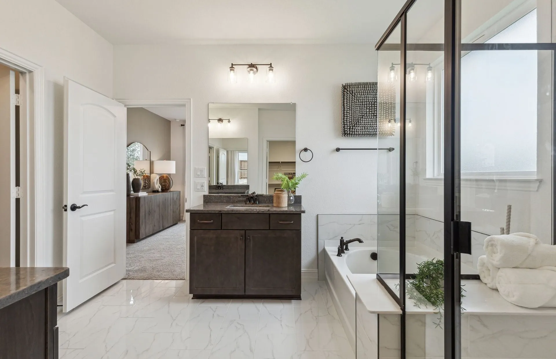 *Model Representation - Owner's private bath with separate vanities