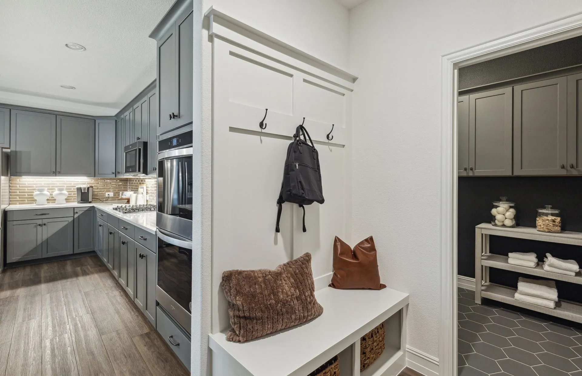 *Model Representation - Mud room