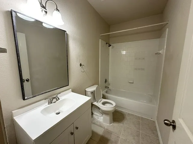 Duplex For Rent in Collin County , 11423 Fountainbridge Drive, Frisco, Texas 75035, 4 Bedroom, 3 Bathroom, 2 Garage spaces, 1,901 Sqft, built in 2002, mls#21325204, Real Estate Agent in Frisco, Homes For Rent in Collin county, Homes For Rent in Frisco, Realtor in Frisco Texas, Real Estate Brokerage Independent Realty Texas, Luminita Cordes Realtor