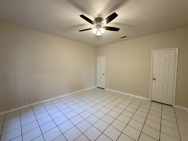 Duplex For Rent in Collin County , 11423 Fountainbridge Drive, Frisco, Texas 75035, 4 Bedroom, 3 Bathroom, 2 Garage spaces, 1,901 Sqft, built in 2002, mls#21325204, Real Estate Agent in Frisco, Homes For Rent in Collin county, Homes For Rent in Frisco, Realtor in Frisco Texas, Real Estate Brokerage Independent Realty Texas, Luminita Cordes Realtor