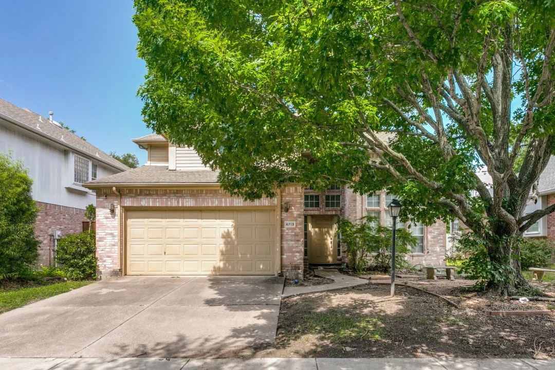 Single Family Residence For Sale in Collin County , 6713 Ashglen Place, Plano, Texas 75023, 3 Bedroom, 3 Bathroom, 2 Garage spaces, 2,218 Sqft, built in 1991, mls#21293046, Real Estate Agent in Plano, Homes For Sale in Collin county, Homes For Sale in Plano, Realtor in Plano Texas, Real Estate Brokerage Independent Realty Texas, Luminita Cordes Realtor