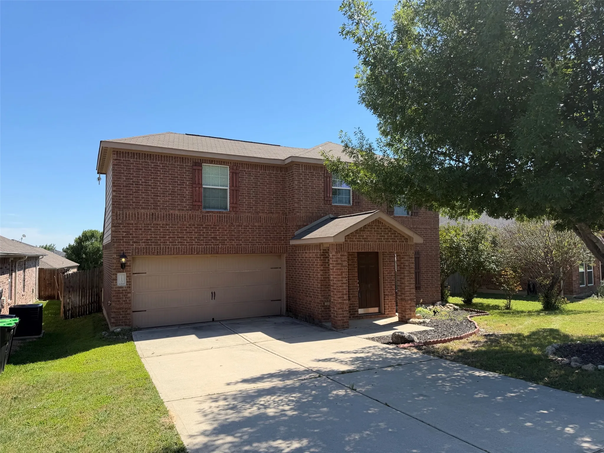 Single Family Residence For Sale in Wise County , 110 Cowpoke Court, Newark, Texas 76071, 3 Bedroom, 2 Bathroom, 2 Garage spaces, 1,263 Sqft, built in 2010, mls#21325221, Real Estate Agent in Newark, Homes For Sale in Wise county, Homes For Sale in Newark, Realtor in Newark Texas, Real Estate Brokerage Independent Realty Texas, Luminita Cordes Realtor