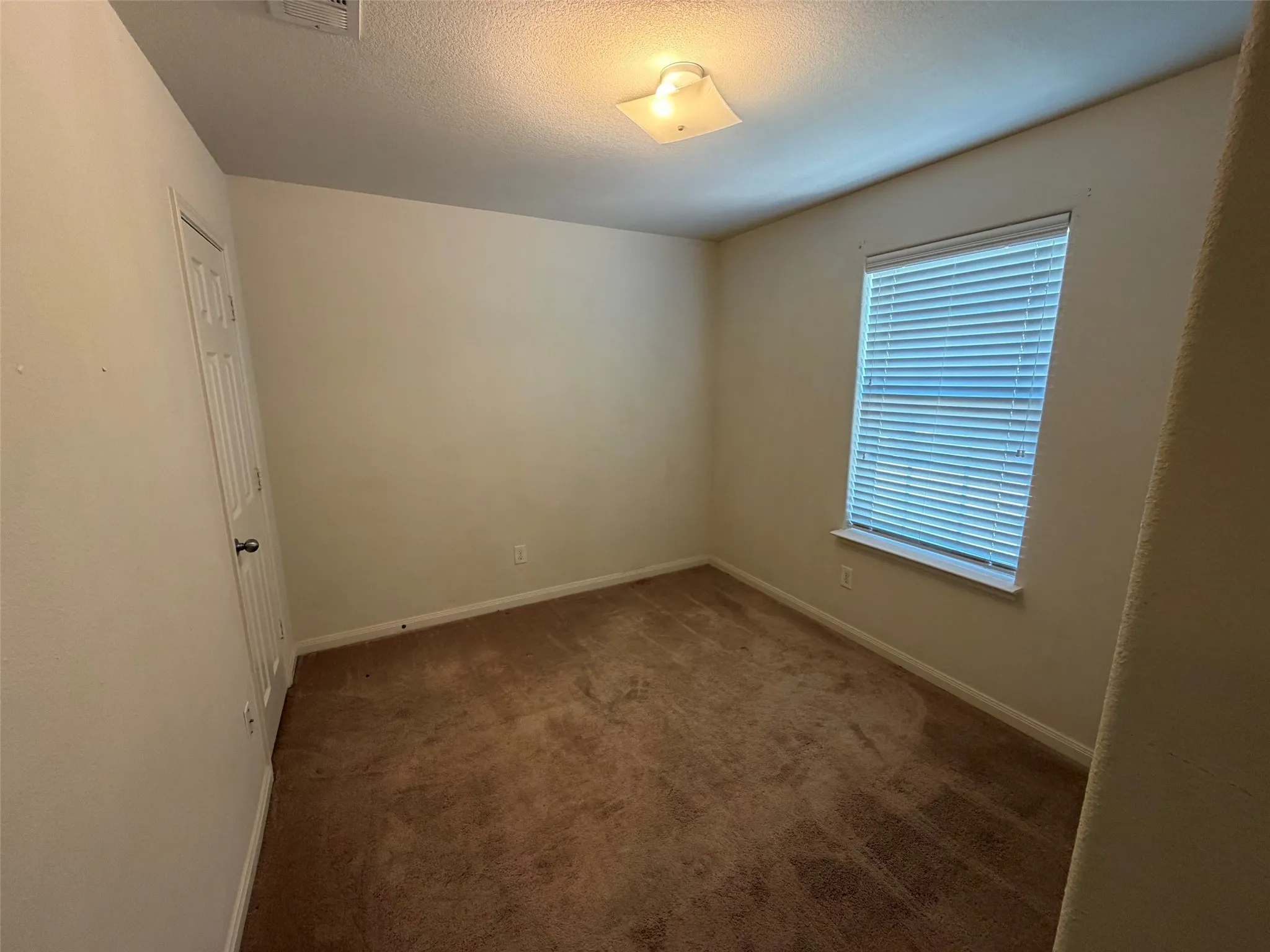 Single Family Residence For Sale in Wise County , 110 Cowpoke Court, Newark, Texas 76071, 3 Bedroom, 2 Bathroom, 2 Garage spaces, 1,263 Sqft, built in 2010, mls#21325221, Real Estate Agent in Newark, Homes For Sale in Wise county, Homes For Sale in Newark, Realtor in Newark Texas, Real Estate Brokerage Independent Realty Texas, Luminita Cordes Realtor