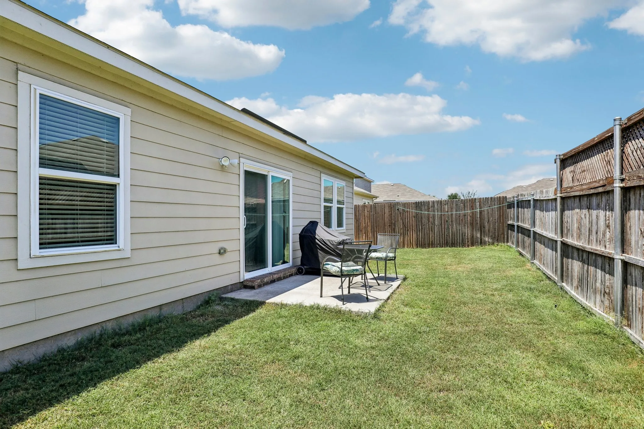 Single Family Residence For Sale in Tarrant County , 5300 Shady Springs Trail, Fort Worth, Texas 76179, 4 Bedroom, 2 Bathroom, 2 Garage spaces, 1,897 Sqft, built in 2019, mls#21322491, Real Estate Agent in Fort Worth, Homes For Sale in Tarrant county, Homes For Sale in Fort Worth, Realtor in Fort Worth Texas, Real Estate Brokerage Independent Realty Texas, Luminita Cordes Realtor