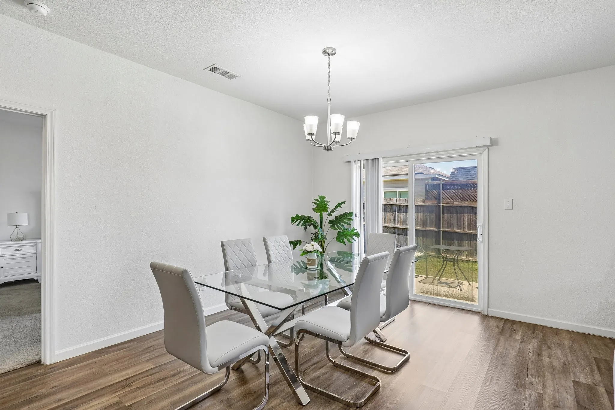 Single Family Residence For Sale in Tarrant County , 5300 Shady Springs Trail, Fort Worth, Texas 76179, 4 Bedroom, 2 Bathroom, 2 Garage spaces, 1,897 Sqft, built in 2019, mls#21322491, Real Estate Agent in Fort Worth, Homes For Sale in Tarrant county, Homes For Sale in Fort Worth, Realtor in Fort Worth Texas, Real Estate Brokerage Independent Realty Texas, Luminita Cordes Realtor