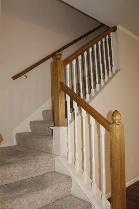Townhouse For Sale in Tarrant County , 1230 Woodland Park Drive, Hurst, Texas 76053, 3 Bedroom, 3 Bathroom, 2 Garage spaces, 1,840 Sqft, built in 1996, mls#21325202, Real Estate Agent in Hurst, Homes For Sale in Tarrant county, Homes For Sale in Hurst, Realtor in Hurst Texas, Real Estate Brokerage Independent Realty Texas, Luminita Cordes Realtor