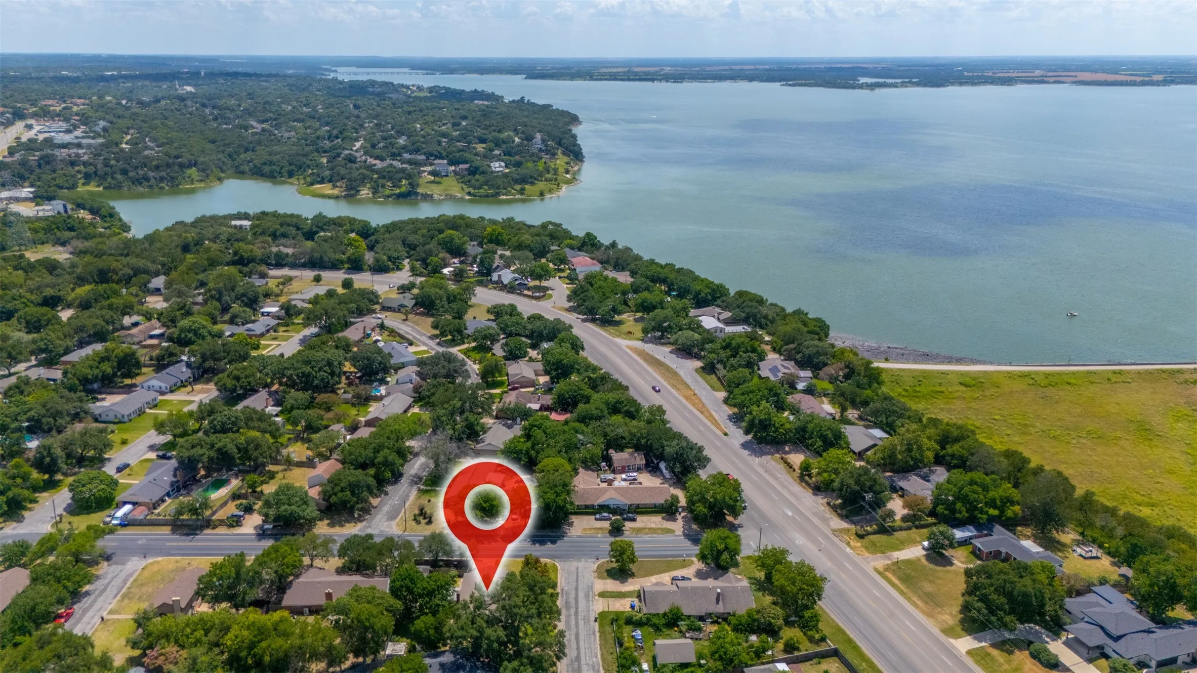 Single Family Residence For Sale in Mc Lennan County , 3256 Village Park Drive, Waco, Texas 76708, 3 Bedroom, 3 Bathroom, 2 Garage spaces, 1,896 Sqft, built in 1976, mls#21325096, Real Estate Agent in Waco, Homes For Sale in Mc Lennan county, Homes For Sale in Waco, Realtor in Waco Texas, Real Estate Brokerage Independent Realty Texas, Luminita Cordes Realtor