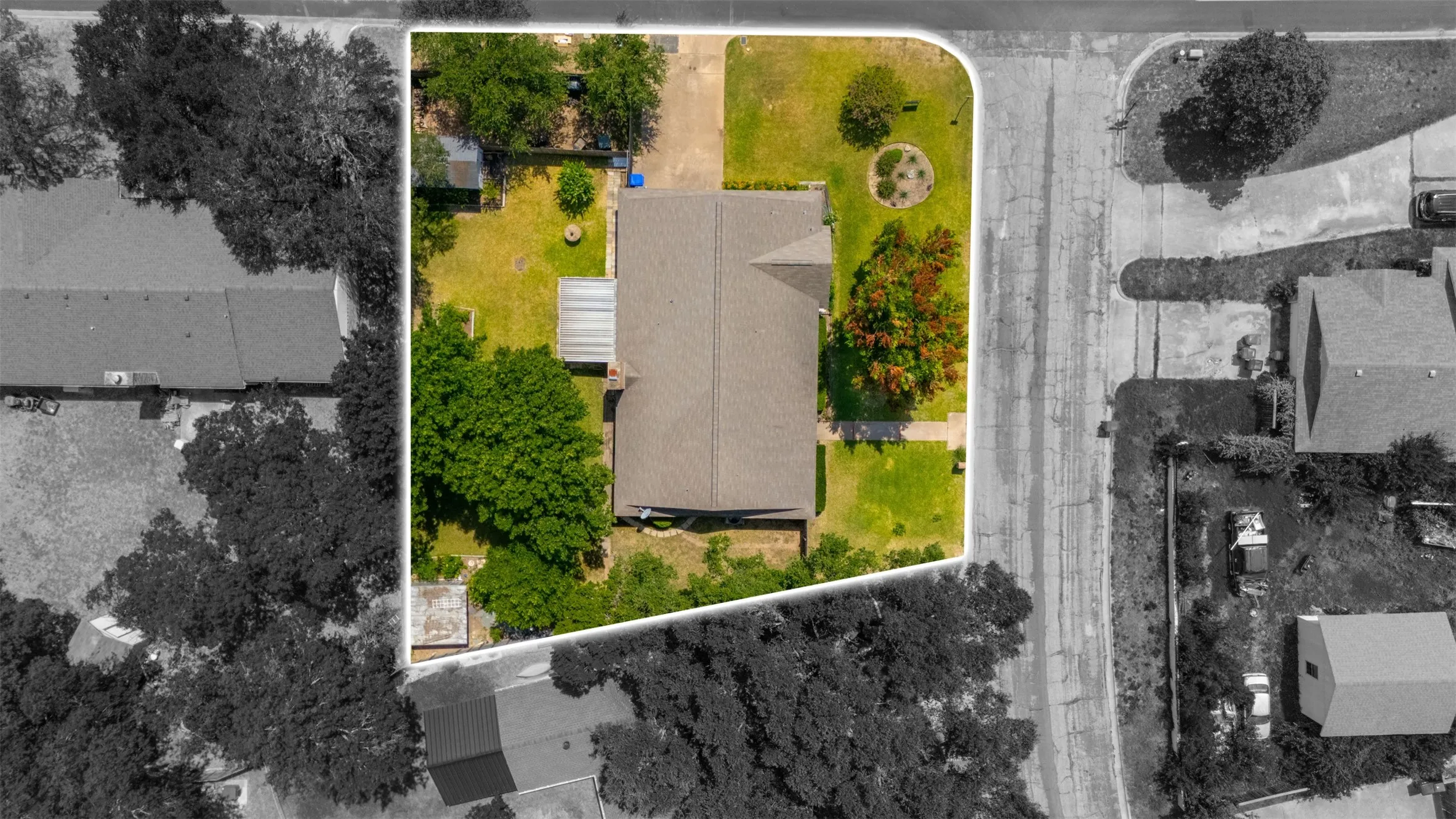 Single Family Residence For Sale in Mc Lennan County , 3256 Village Park Drive, Waco, Texas 76708, 3 Bedroom, 3 Bathroom, 2 Garage spaces, 1,896 Sqft, built in 1976, mls#21325096, Real Estate Agent in Waco, Homes For Sale in Mc Lennan county, Homes For Sale in Waco, Realtor in Waco Texas, Real Estate Brokerage Independent Realty Texas, Luminita Cordes Realtor