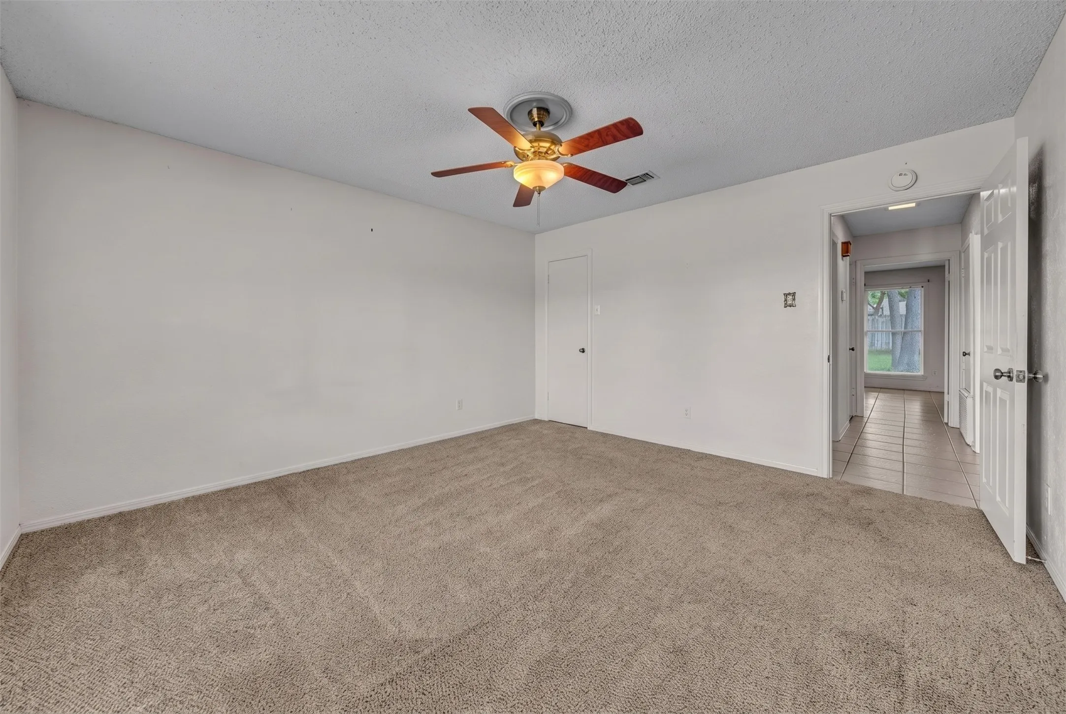 Single Family Residence For Sale in Mc Lennan County , 3256 Village Park Drive, Waco, Texas 76708, 3 Bedroom, 3 Bathroom, 2 Garage spaces, 1,896 Sqft, built in 1976, mls#21325096, Real Estate Agent in Waco, Homes For Sale in Mc Lennan county, Homes For Sale in Waco, Realtor in Waco Texas, Real Estate Brokerage Independent Realty Texas, Luminita Cordes Realtor
