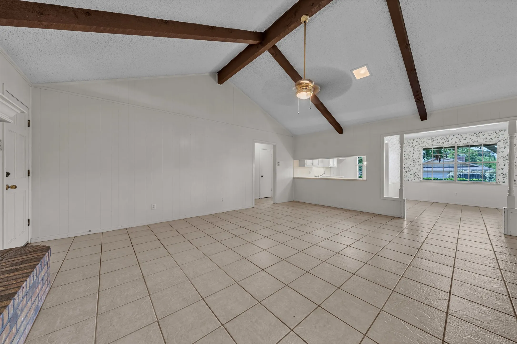 Single Family Residence For Sale in Mc Lennan County , 3256 Village Park Drive, Waco, Texas 76708, 3 Bedroom, 3 Bathroom, 2 Garage spaces, 1,896 Sqft, built in 1976, mls#21325096, Real Estate Agent in Waco, Homes For Sale in Mc Lennan county, Homes For Sale in Waco, Realtor in Waco Texas, Real Estate Brokerage Independent Realty Texas, Luminita Cordes Realtor