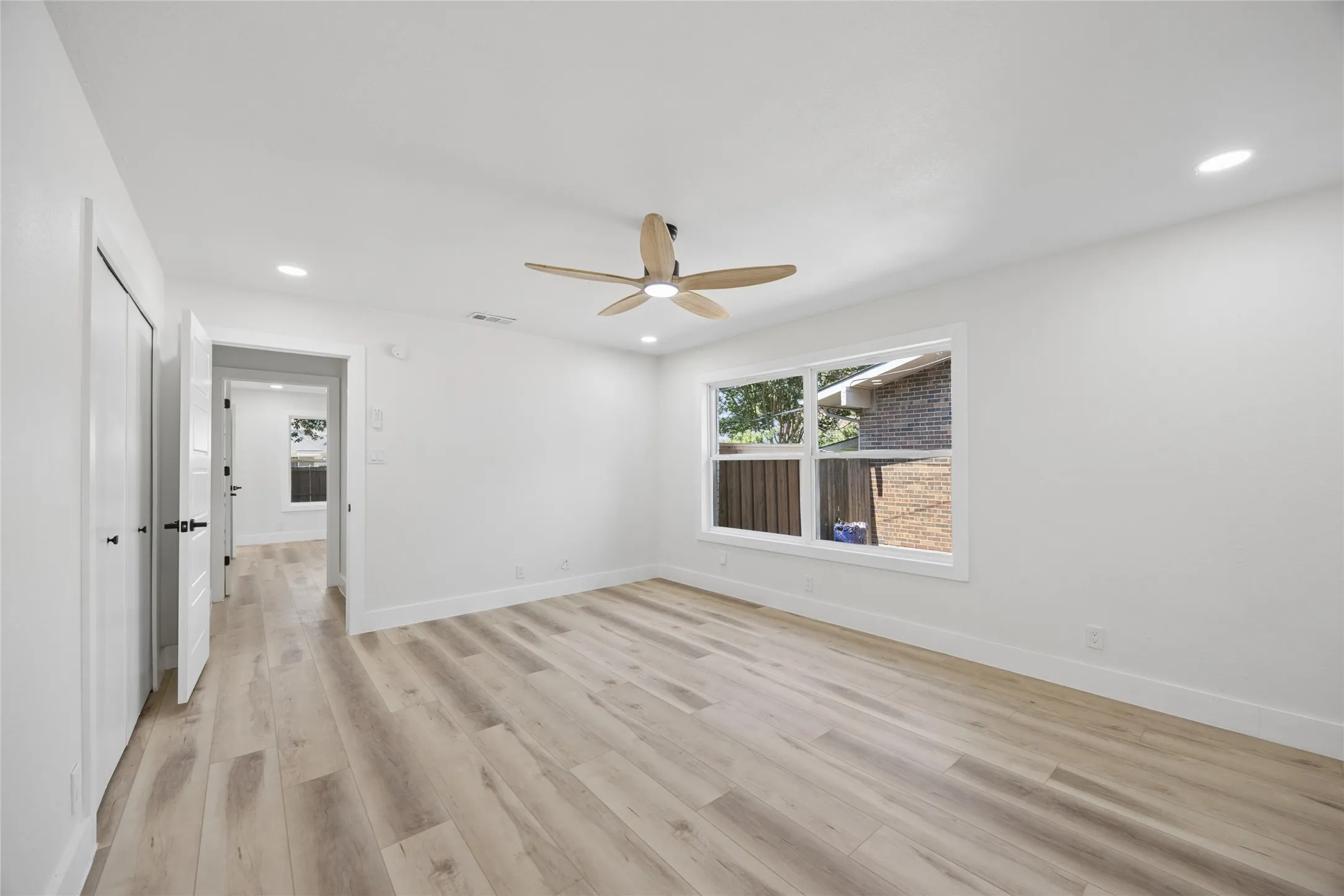 Single Family Residence For Sale in Dallas County , 3332 High Lark Drive, Dallas, Texas 75234, 3 Bedroom, 2 Bathroom, 2 Garage spaces, 1,504 Sqft, built in 1961, Price $410,000, mls#21325182, Real Estate Agent in Dallas, Homes For Sale in Dallas county, Homes For Sale in Dallas, Realtor in Dallas Texas, Real Estate Brokerage Independent Realty Texas, Luminita Cordes Realtor