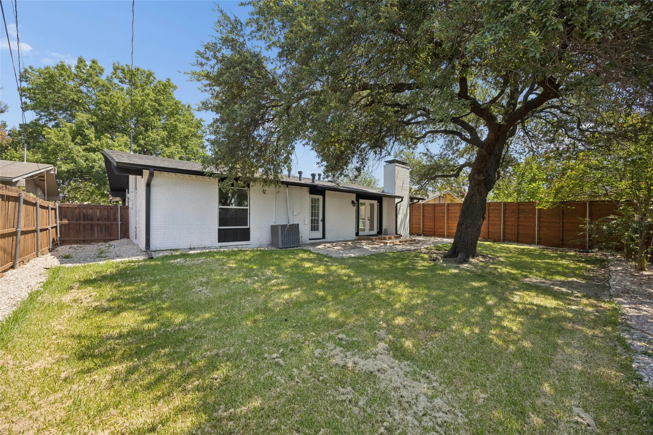 Single Family Residence For Sale in Dallas County , 3332 High Lark Drive, Dallas, Texas 75234, 3 Bedroom, 2 Bathroom, 2 Garage spaces, 1,504 Sqft, built in 1961, Price $410,000, mls#21325182, Real Estate Agent in Dallas, Homes For Sale in Dallas county, Homes For Sale in Dallas, Realtor in Dallas Texas, Real Estate Brokerage Independent Realty Texas, Luminita Cordes Realtor