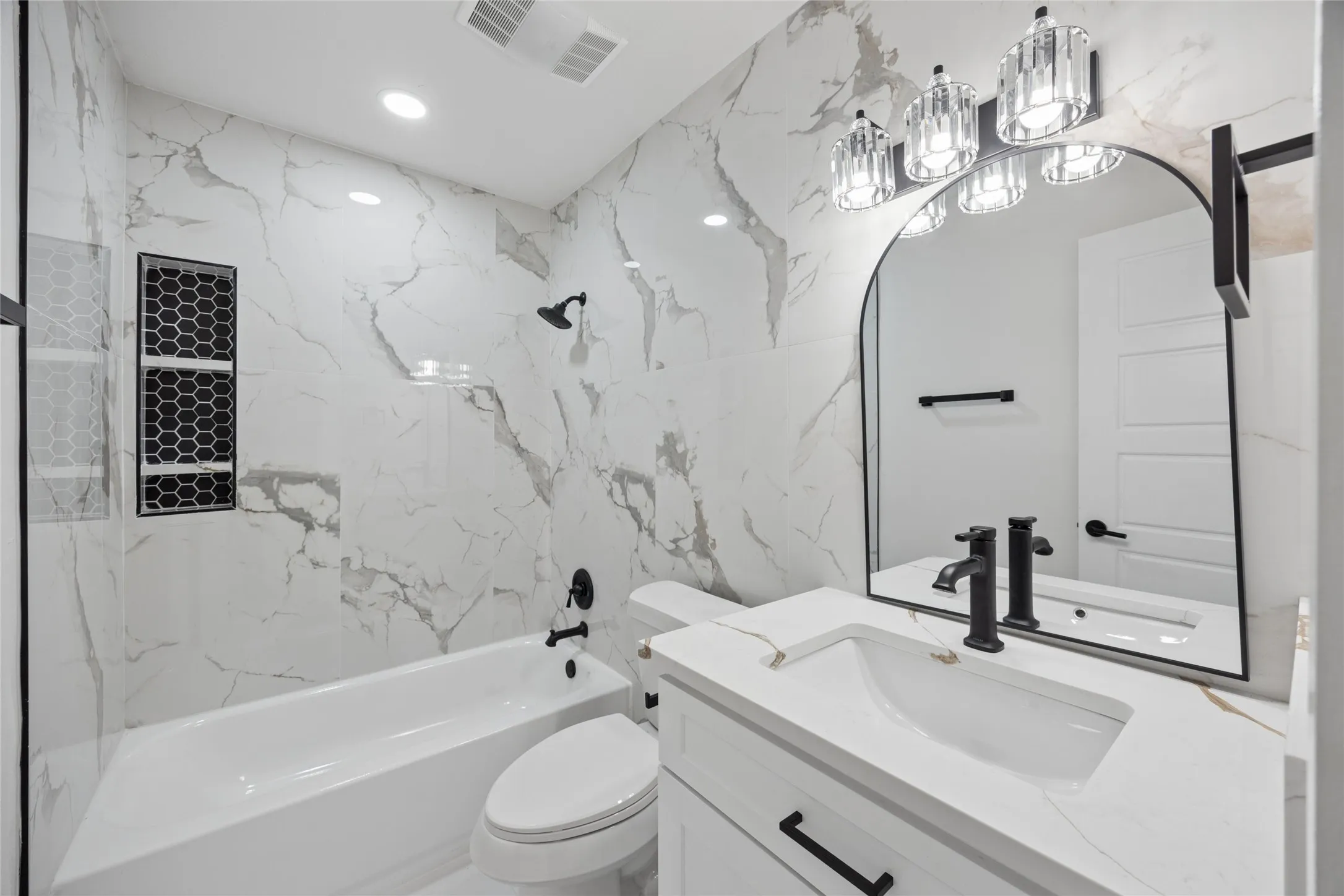 Single Family Residence For Sale in Dallas County , 3332 High Lark Drive, Dallas, Texas 75234, 3 Bedroom, 2 Bathroom, 2 Garage spaces, 1,504 Sqft, built in 1961, Price $410,000, mls#21325182, Real Estate Agent in Dallas, Homes For Sale in Dallas county, Homes For Sale in Dallas, Realtor in Dallas Texas, Real Estate Brokerage Independent Realty Texas, Luminita Cordes Realtor