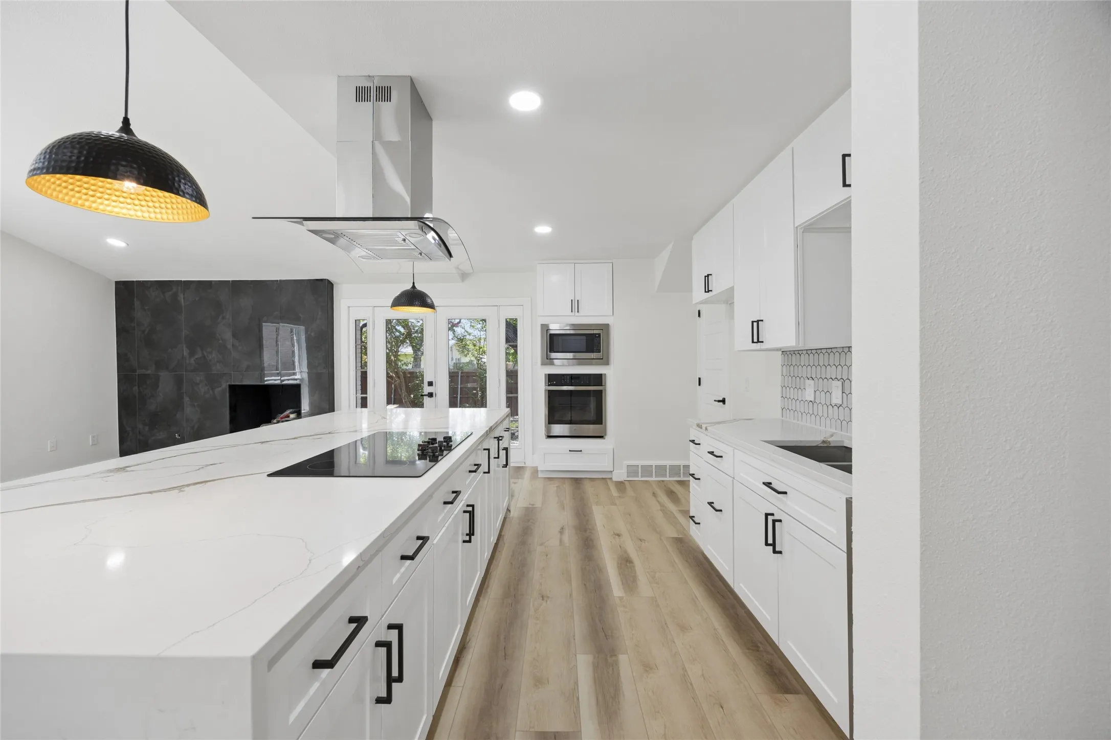 Single Family Residence For Sale in Dallas County , 3332 High Lark Drive, Dallas, Texas 75234, 3 Bedroom, 2 Bathroom, 2 Garage spaces, 1,504 Sqft, built in 1961, Price $410,000, mls#21325182, Real Estate Agent in Dallas, Homes For Sale in Dallas county, Homes For Sale in Dallas, Realtor in Dallas Texas, Real Estate Brokerage Independent Realty Texas, Luminita Cordes Realtor