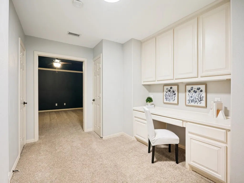Townhouse For Sale in Collin County , 5381 Keswick Drive, Frisco, Texas 75034, 3 Bedroom, 3 Bathroom, 2 Garage spaces, 2,476 Sqft, built in 2005, mls#21319569, Real Estate Agent in Frisco, Homes For Sale in Collin county, Homes For Sale in Frisco, Realtor in Frisco Texas, Real Estate Brokerage Independent Realty Texas, Luminita Cordes Realtor