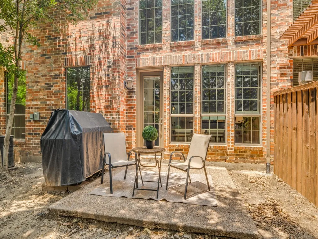 Townhouse For Sale in Collin County , 5381 Keswick Drive, Frisco, Texas 75034, 3 Bedroom, 3 Bathroom, 2 Garage spaces, 2,476 Sqft, built in 2005, mls#21319569, Real Estate Agent in Frisco, Homes For Sale in Collin county, Homes For Sale in Frisco, Realtor in Frisco Texas, Real Estate Brokerage Independent Realty Texas, Luminita Cordes Realtor
