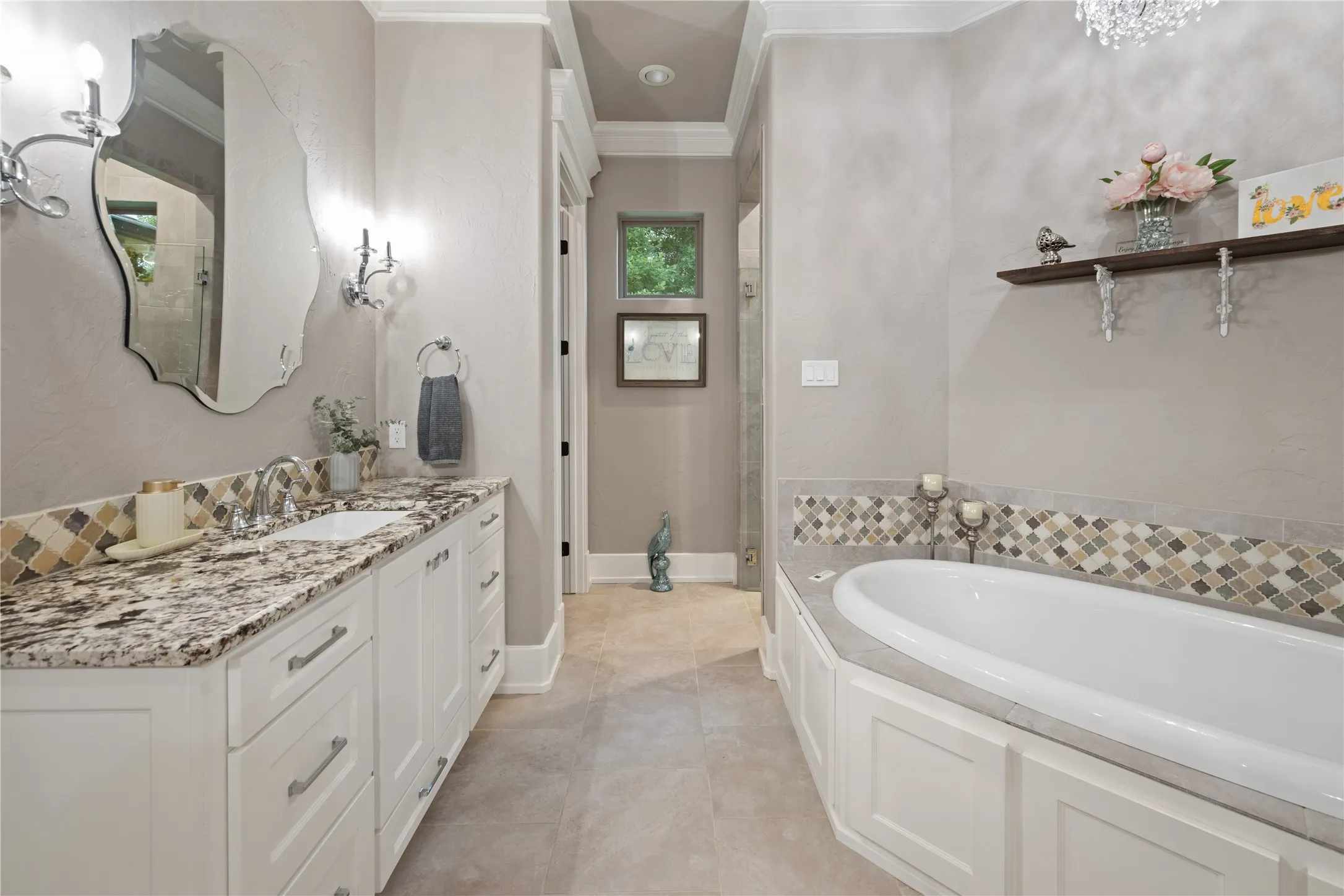 Single Family Residence For Sale in Gregg County , 4002 Shadow Ridge Lane, Longview, Texas 75605, 4 Bedroom, 4 Bathroom, 3 Garage spaces, 3,051 Sqft, built in 2016, mls#21325243, Real Estate Agent in Longview, Homes For Sale in Gregg county, Homes For Sale in Longview, Realtor in Longview Texas, Real Estate Brokerage Independent Realty Texas, Luminita Cordes Realtor