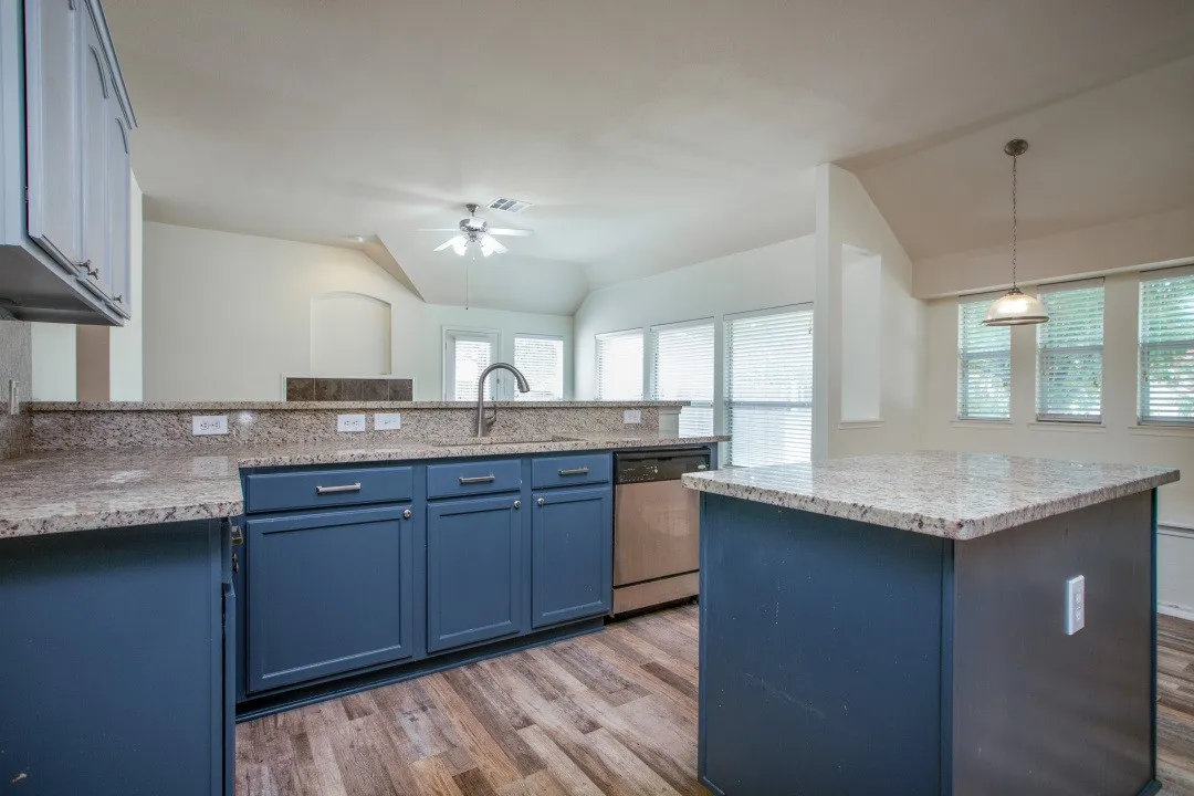 Single Family Residence For Rent in Collin County , 9900 Northgate Drive, Mc Kinney, Texas 75072, 3 Bedroom, 2 Bathroom, 2 Garage spaces, 1,735 Sqft, built in 2006, mls#21317699, Real Estate Agent in Mc Kinney, Homes For Rent in Collin county, Homes For Rent in Mc Kinney, Realtor in Mc Kinney Texas, Real Estate Brokerage Independent Realty Texas, Luminita Cordes Realtor