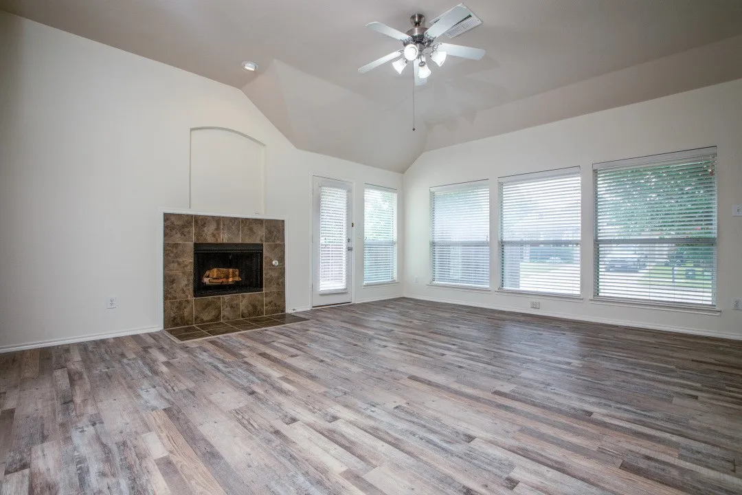 Single Family Residence For Rent in Collin County , 9900 Northgate Drive, Mc Kinney, Texas 75072, 3 Bedroom, 2 Bathroom, 2 Garage spaces, 1,735 Sqft, built in 2006, mls#21317699, Real Estate Agent in Mc Kinney, Homes For Rent in Collin county, Homes For Rent in Mc Kinney, Realtor in Mc Kinney Texas, Real Estate Brokerage Independent Realty Texas, Luminita Cordes Realtor