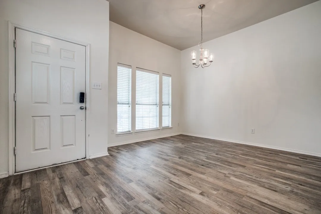 Single Family Residence For Rent in Collin County , 9900 Northgate Drive, Mc Kinney, Texas 75072, 3 Bedroom, 2 Bathroom, 2 Garage spaces, 1,735 Sqft, built in 2006, mls#21317699, Real Estate Agent in Mc Kinney, Homes For Rent in Collin county, Homes For Rent in Mc Kinney, Realtor in Mc Kinney Texas, Real Estate Brokerage Independent Realty Texas, Luminita Cordes Realtor