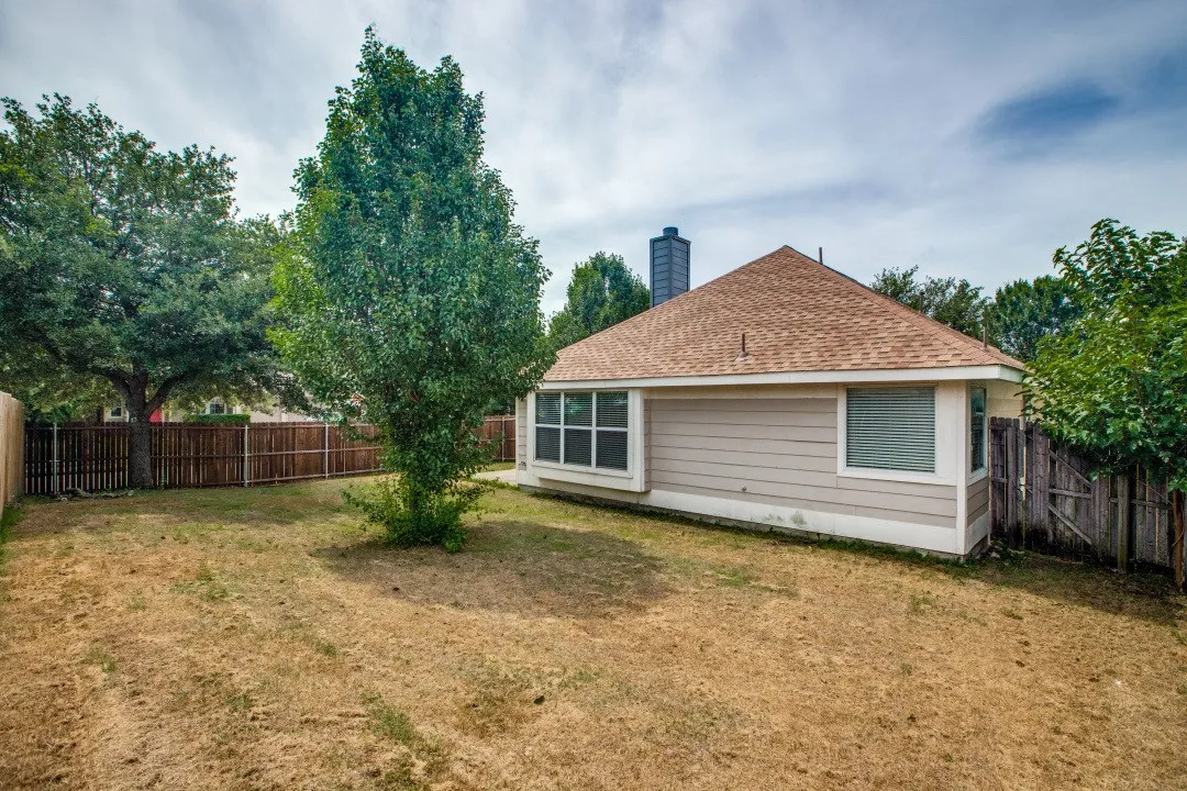 Single Family Residence For Rent in Collin County , 9900 Northgate Drive, Mc Kinney, Texas 75072, 3 Bedroom, 2 Bathroom, 2 Garage spaces, 1,735 Sqft, built in 2006, mls#21317699, Real Estate Agent in Mc Kinney, Homes For Rent in Collin county, Homes For Rent in Mc Kinney, Realtor in Mc Kinney Texas, Real Estate Brokerage Independent Realty Texas, Luminita Cordes Realtor
