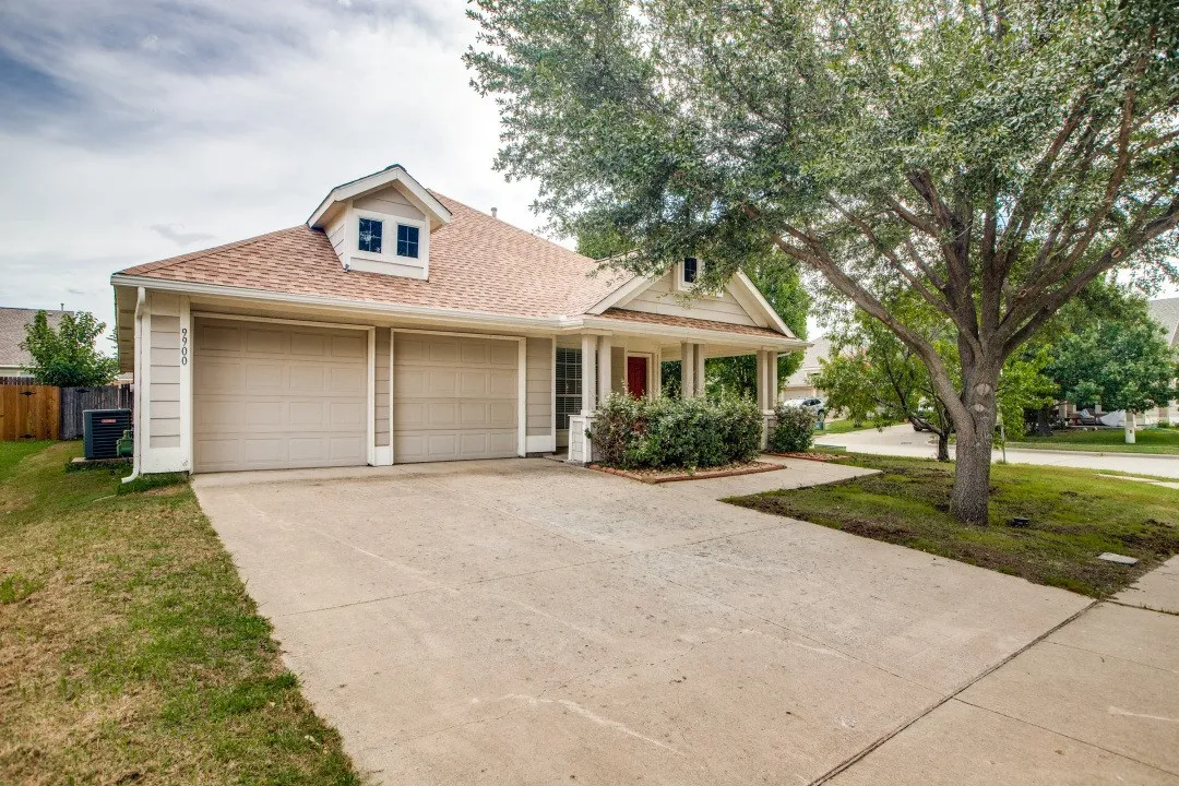 Single Family Residence For Rent in Collin County , 9900 Northgate Drive, Mc Kinney, Texas 75072, 3 Bedroom, 2 Bathroom, 2 Garage spaces, 1,735 Sqft, built in 2006, mls#21317699, Real Estate Agent in Mc Kinney, Homes For Rent in Collin county, Homes For Rent in Mc Kinney, Realtor in Mc Kinney Texas, Real Estate Brokerage Independent Realty Texas, Luminita Cordes Realtor