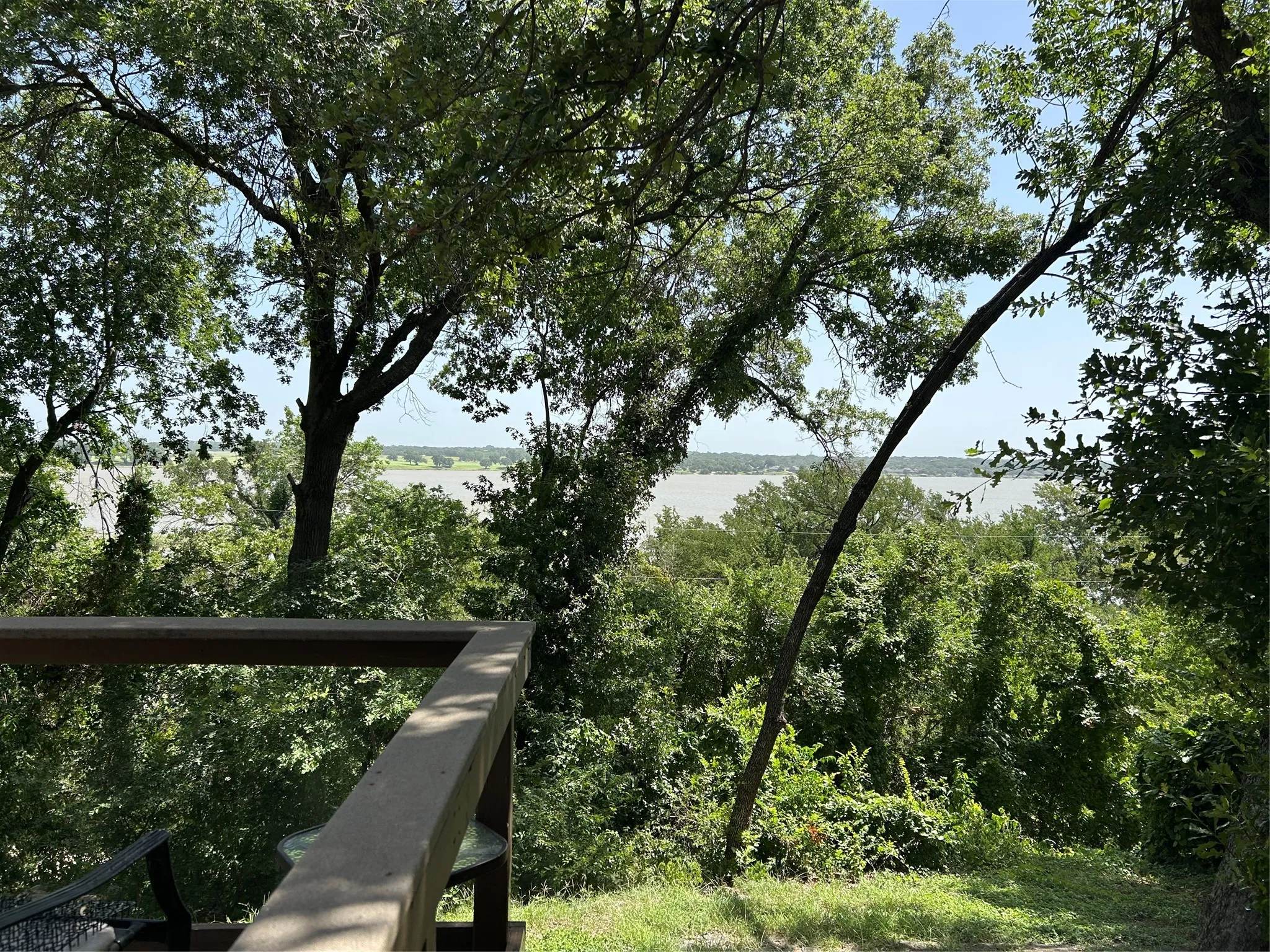 Single Family Residence For Sale in Hood County , 2546 Rockcliff Court, Granbury, Texas 76048, 2 Bedroom, 2 Bathroom, 2 Garage spaces, 1,477 Sqft, built in 1984, Price $370,000, mls#21322432, Real Estate Agent in Granbury, Homes For Sale in Hood county, Homes For Sale in Granbury, Realtor in Granbury Texas, Real Estate Brokerage Independent Realty Texas, Luminita Cordes Realtor