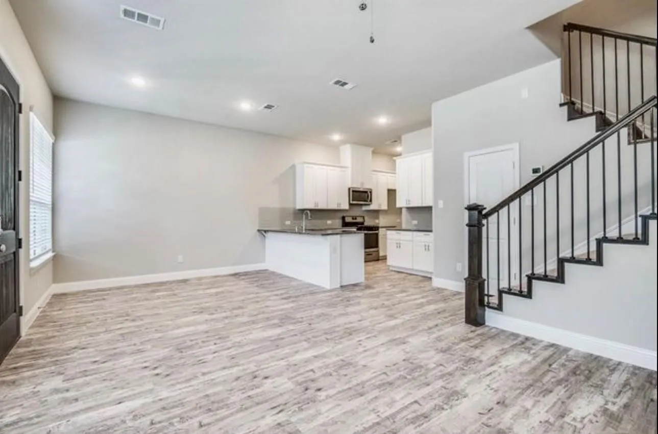 Townhouse For Rent in Denton County , 2220 Epitome Avenue, Flower Mound, Texas 75028, 3 Bedroom, 3 Bathroom, 2 Garage spaces, 1,688 Sqft, built in 2019, Price $3,100, mls#21322898, Real Estate Agent in Flower Mound, Homes For Rent in Denton county, Homes For Rent in Flower Mound, Realtor in Flower Mound Texas, Real Estate Brokerage Independent Realty Texas, Luminita Cordes Realtor