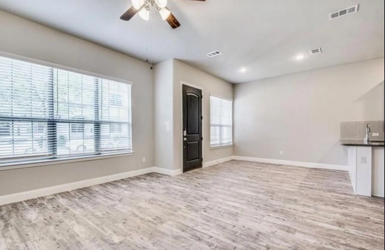 Townhouse For Rent in Denton County , 2220 Epitome Avenue, Flower Mound, Texas 75028, 3 Bedroom, 3 Bathroom, 2 Garage spaces, 1,688 Sqft, built in 2019, Price $3,100, mls#21322898, Real Estate Agent in Flower Mound, Homes For Rent in Denton county, Homes For Rent in Flower Mound, Realtor in Flower Mound Texas, Real Estate Brokerage Independent Realty Texas, Luminita Cordes Realtor